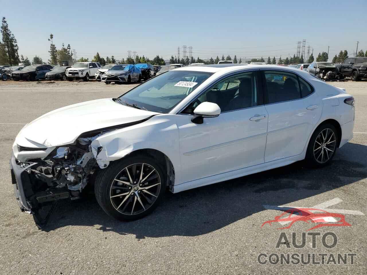 TOYOTA CAMRY 2021 - 4T1T11AKXMU520779
