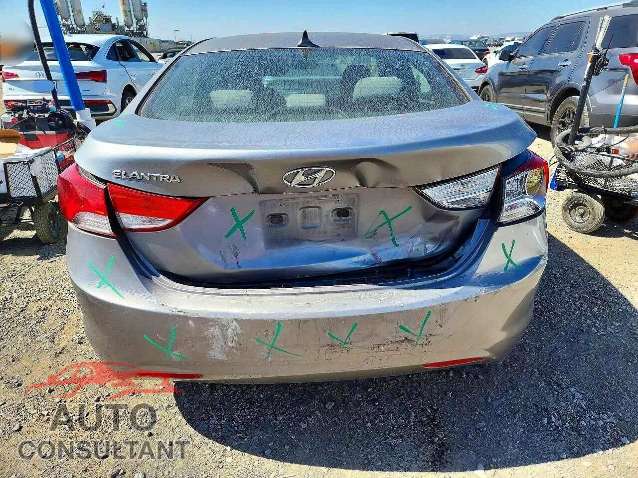 HYUNDAI ELANTRA 2012 - KMHDH4AE9CU448631