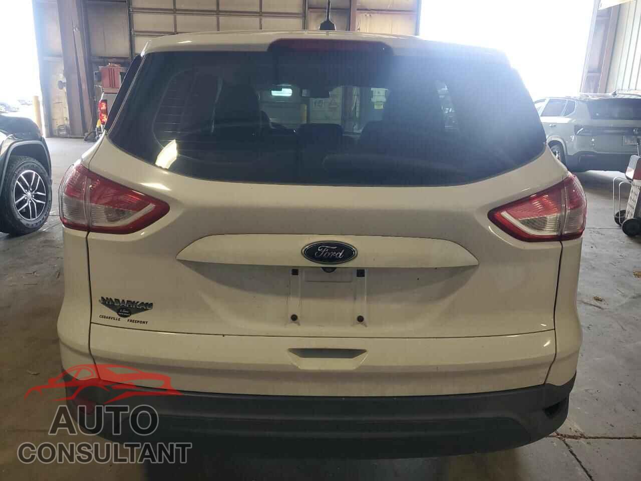 FORD ESCAPE 2014 - 1FMCU0F7XEUC86313