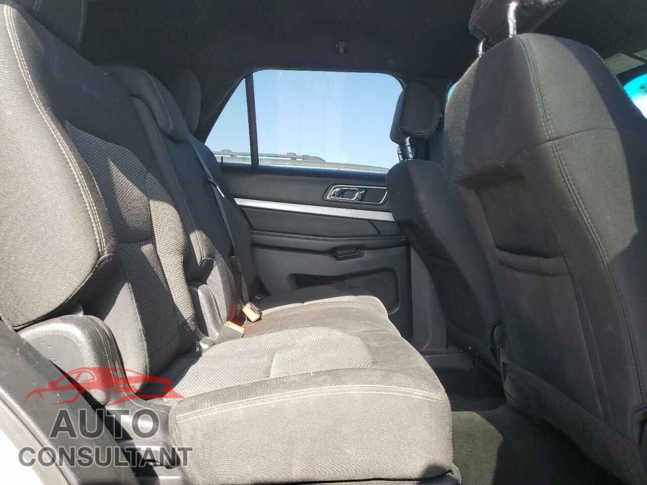 FORD EXPLORER 2017 - 1FM5K7DH5HGB21940