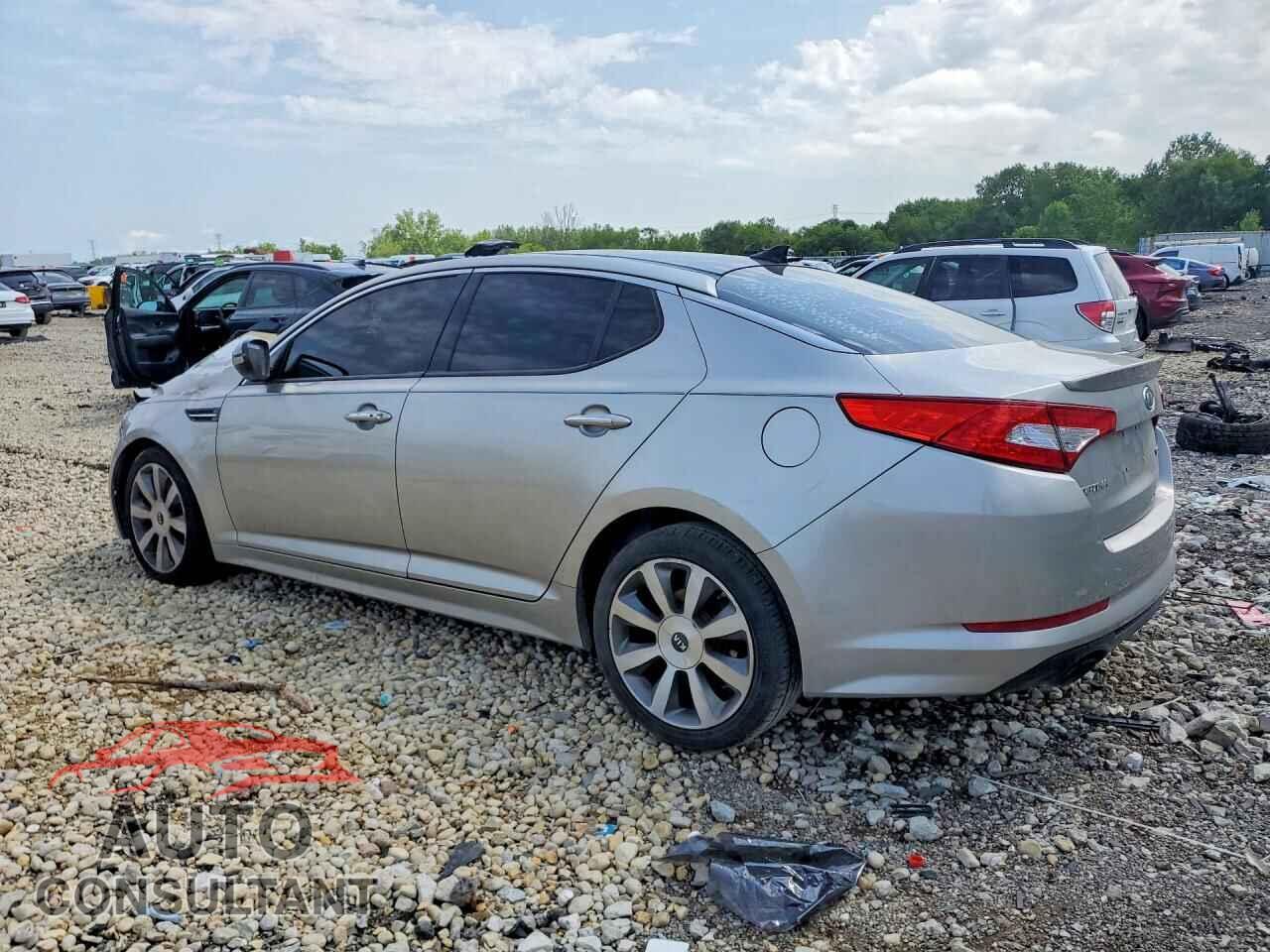 KIA OPTIMA 2012 - 5XXGR4A67CG073853
