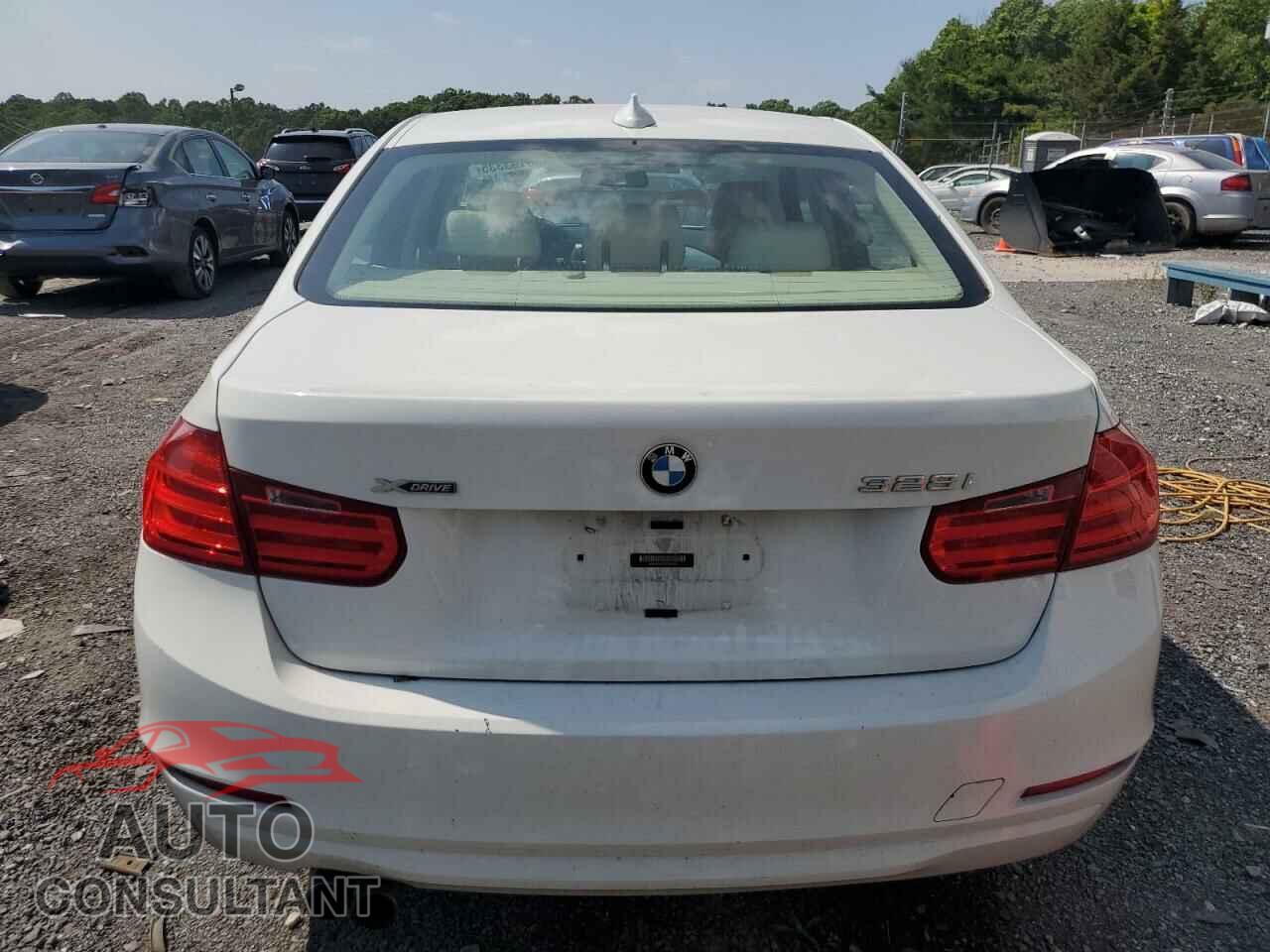 BMW 3 SERIES 2013 - WBA3B3C52DF533516