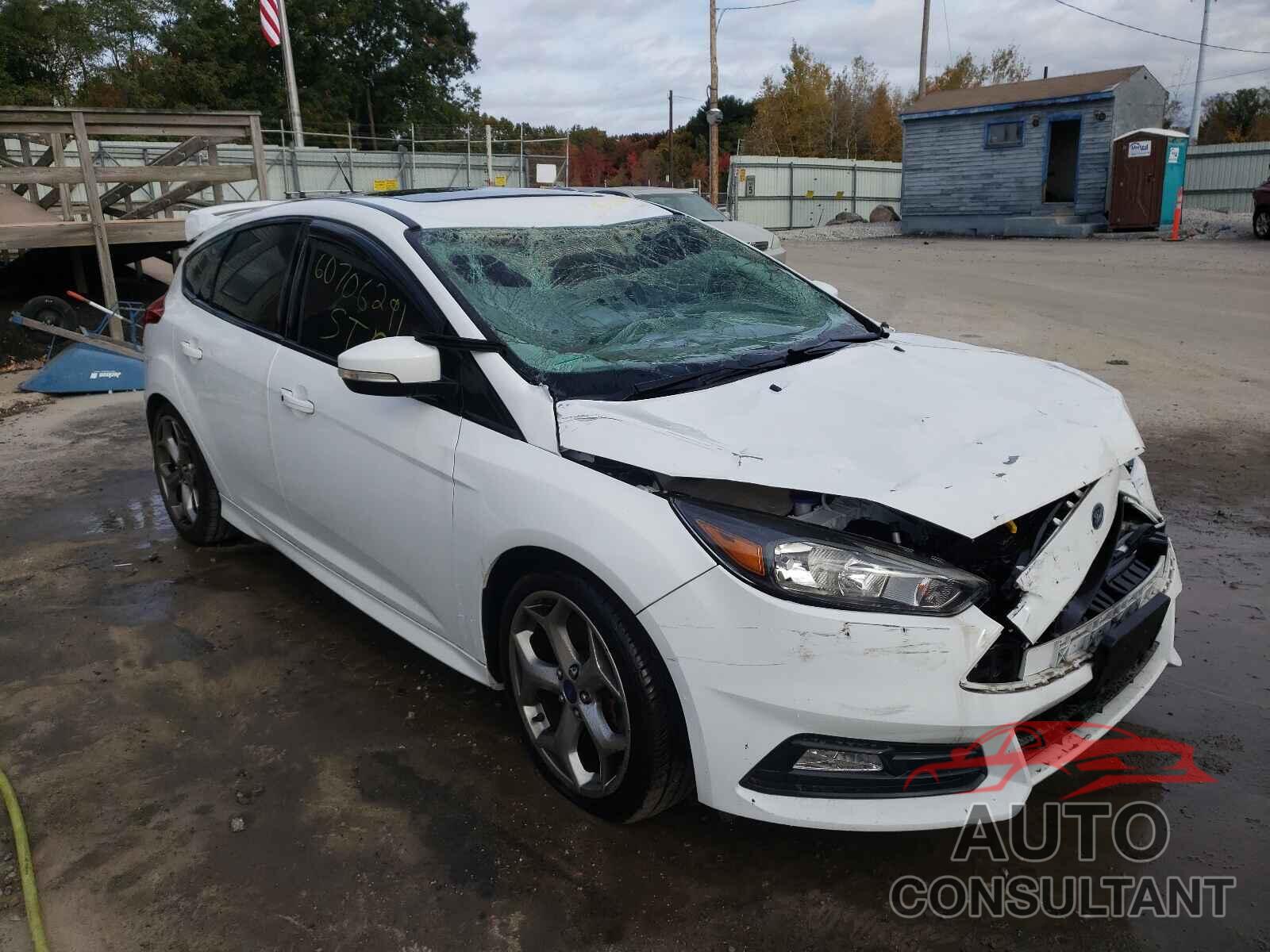 FORD FOCUS 2016 - 1FADP3L96GL208326