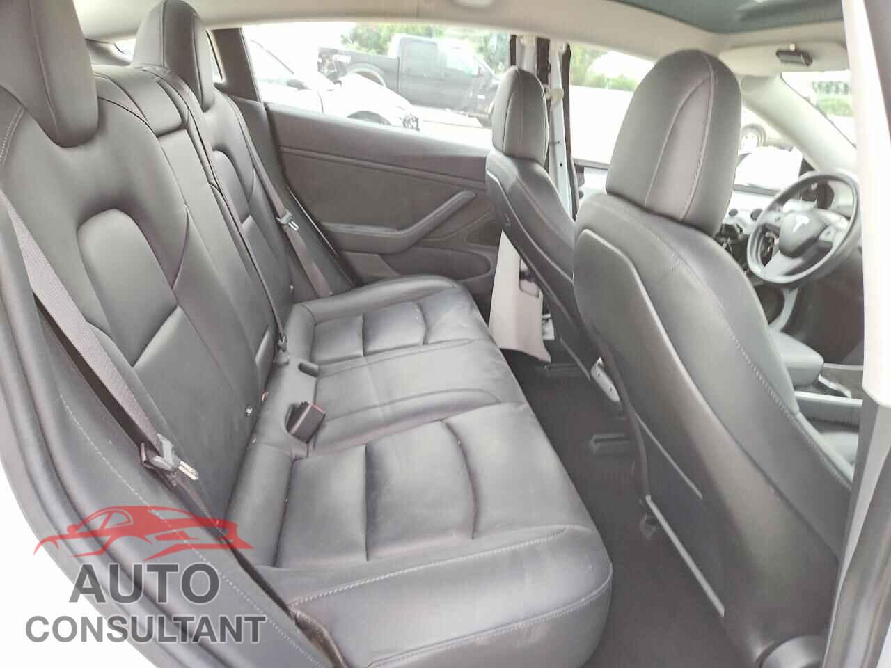 TESLA MODEL 3 2018 - 5YJ3E1EA9JF047679