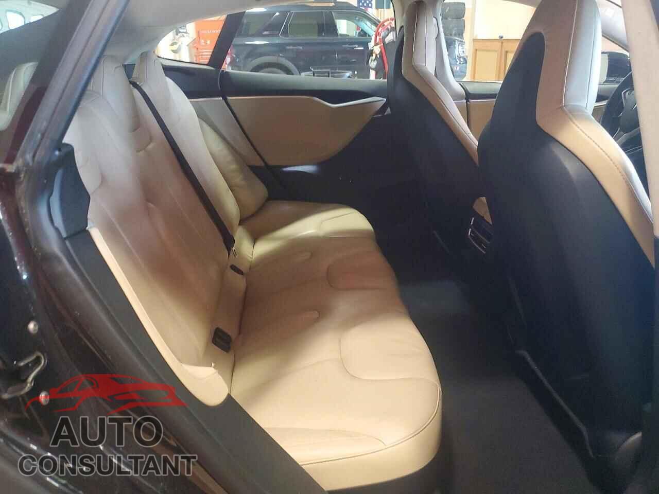 TESLA MODEL S 2013 - 5YJSA1CN0DFP22336