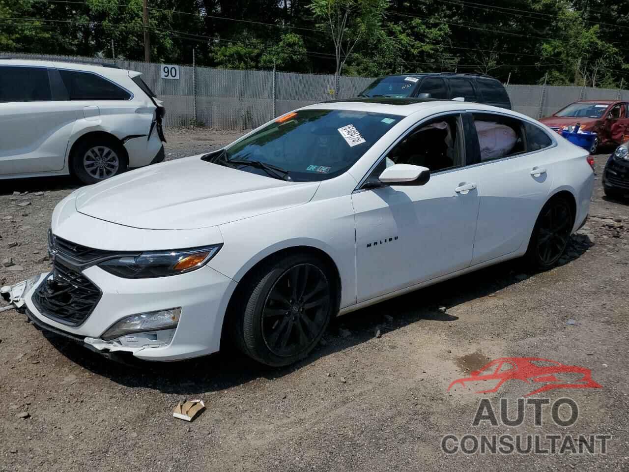 CHEVROLET MALIBU 2022 - 1G1ZD5ST3NF215305