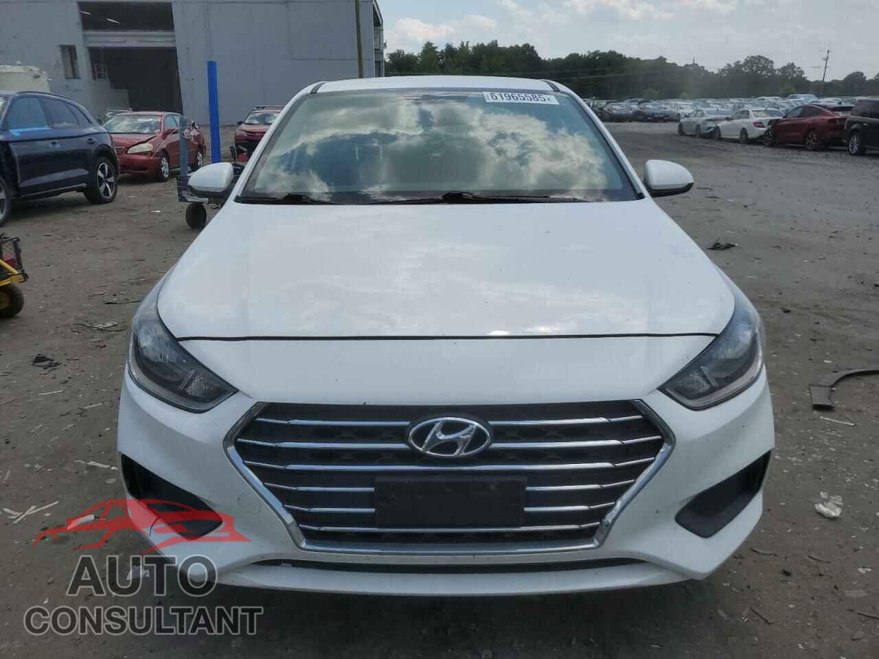 HYUNDAI ACCENT 2019 - 3KPC24A3XKE064564
