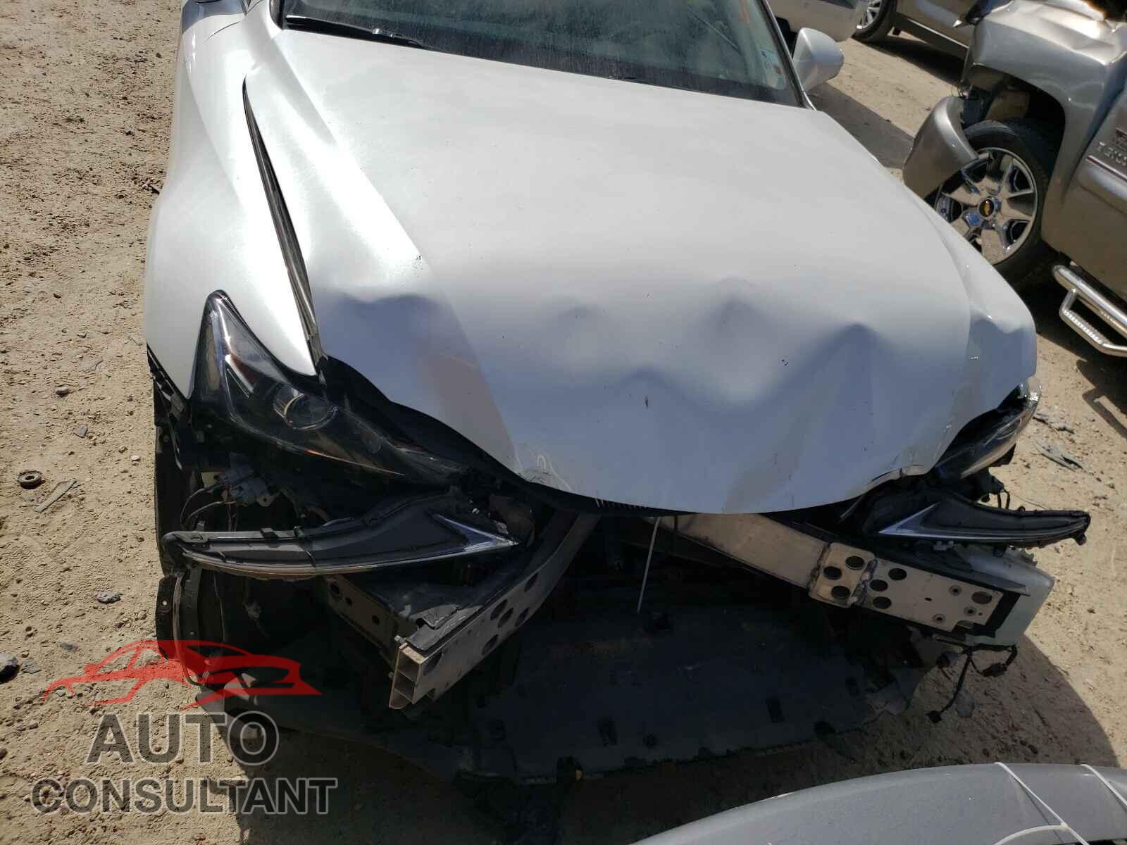 LEXUS IS 2017 - JTHBA1D2XH5059996
