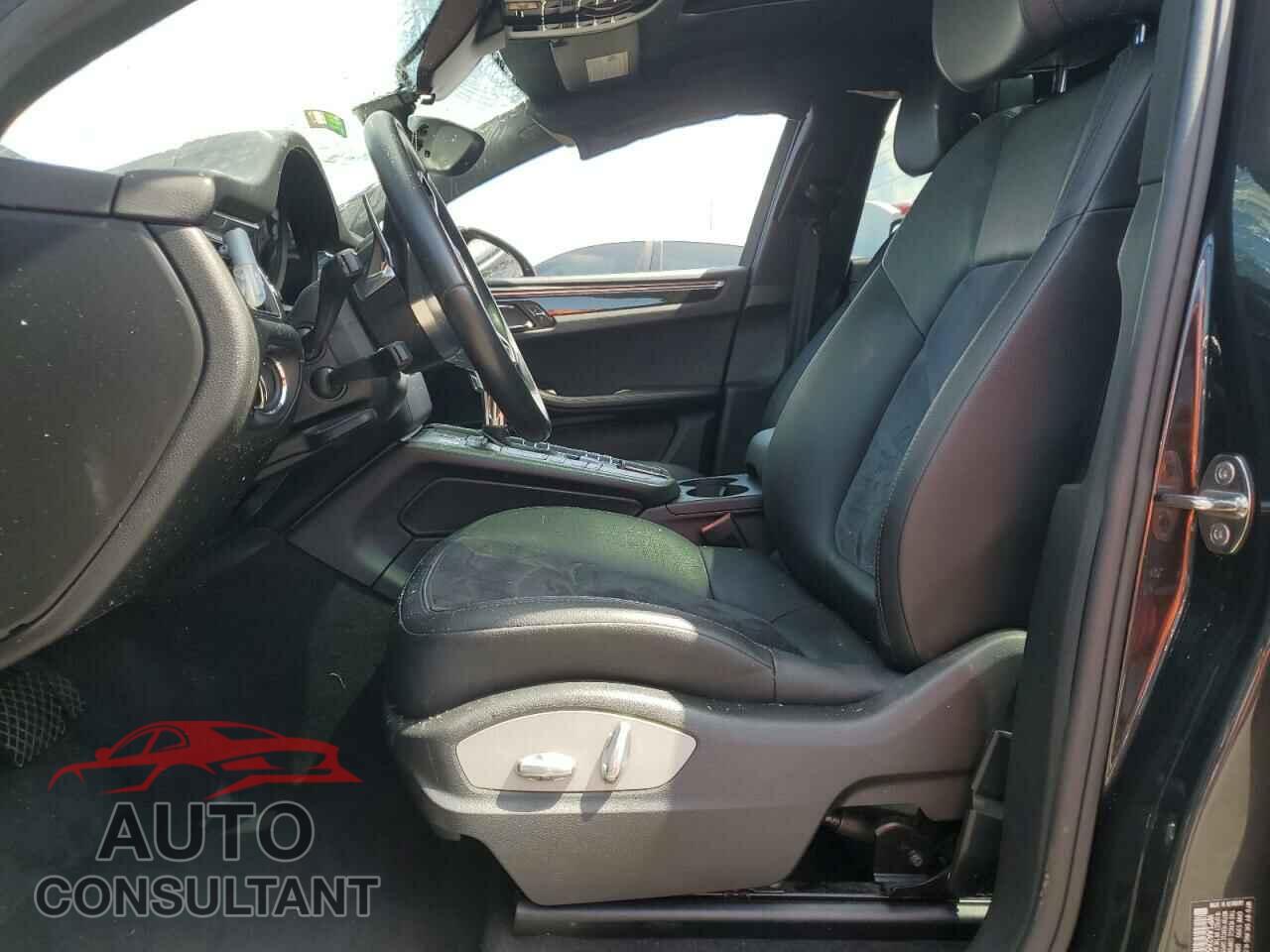 PORSCHE MACAN 2017 - WP1AA2A55HLB09277