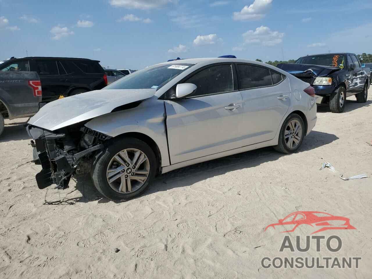 HYUNDAI ELANTRA 2019 - 5NPD84LF5KH435166