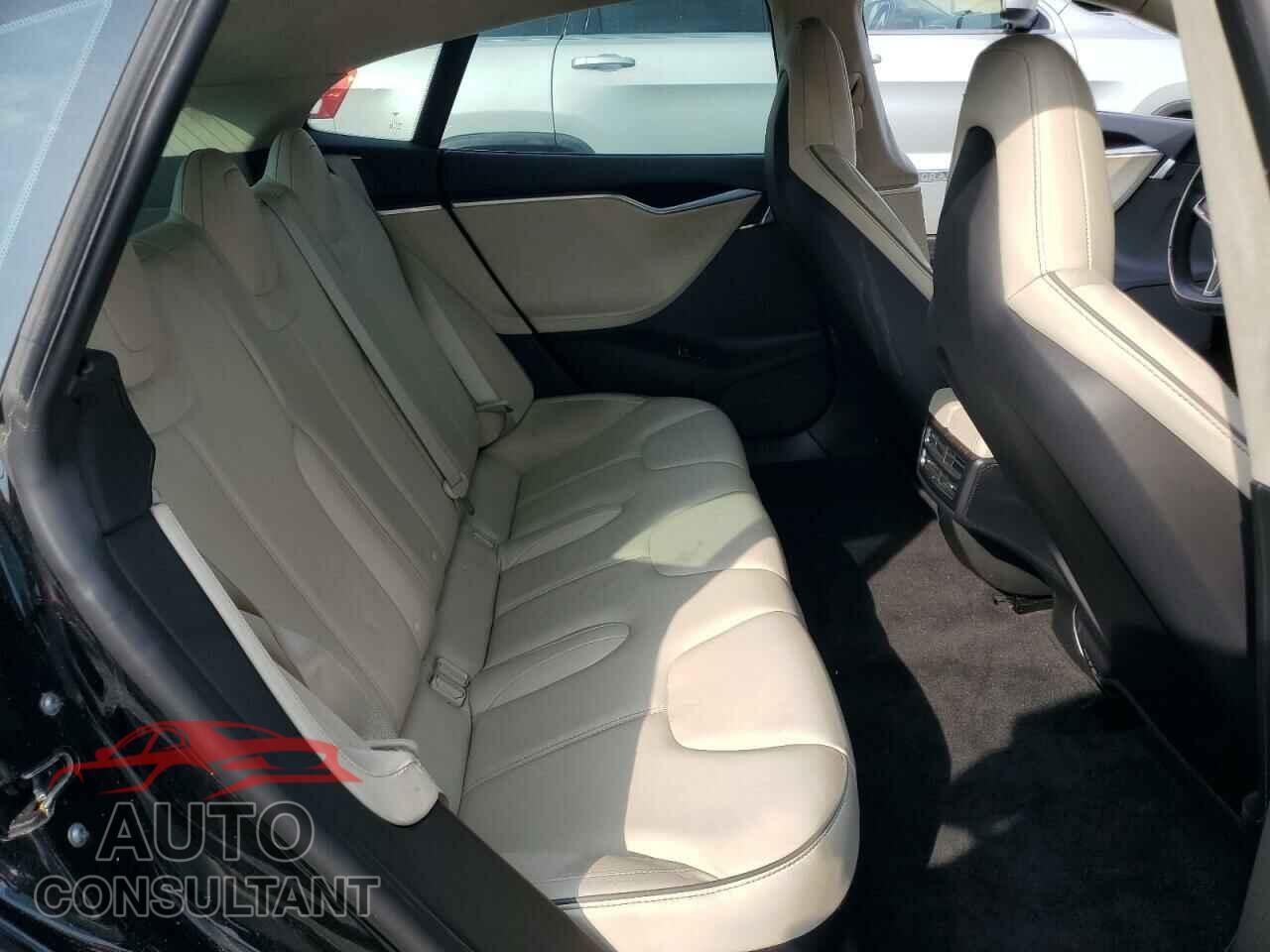 TESLA MODEL S 2012 - 5YJSA1DP0CFS00059