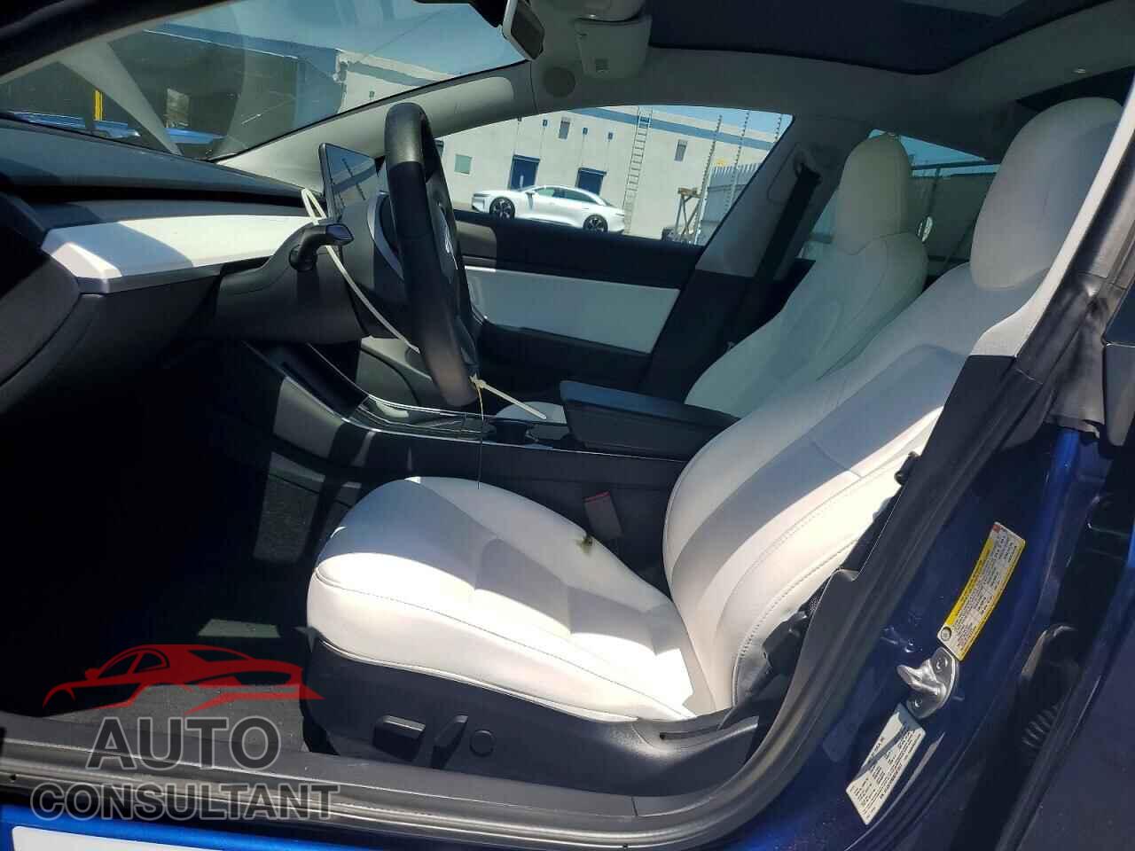 TESLA MODEL 3 2019 - 5YJ3E1EB0KF421817