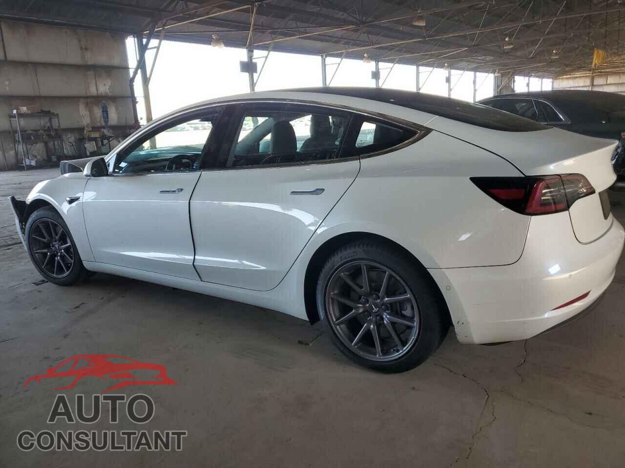 TESLA MODEL 3 2018 - 5YJ3E1EA5JF053706