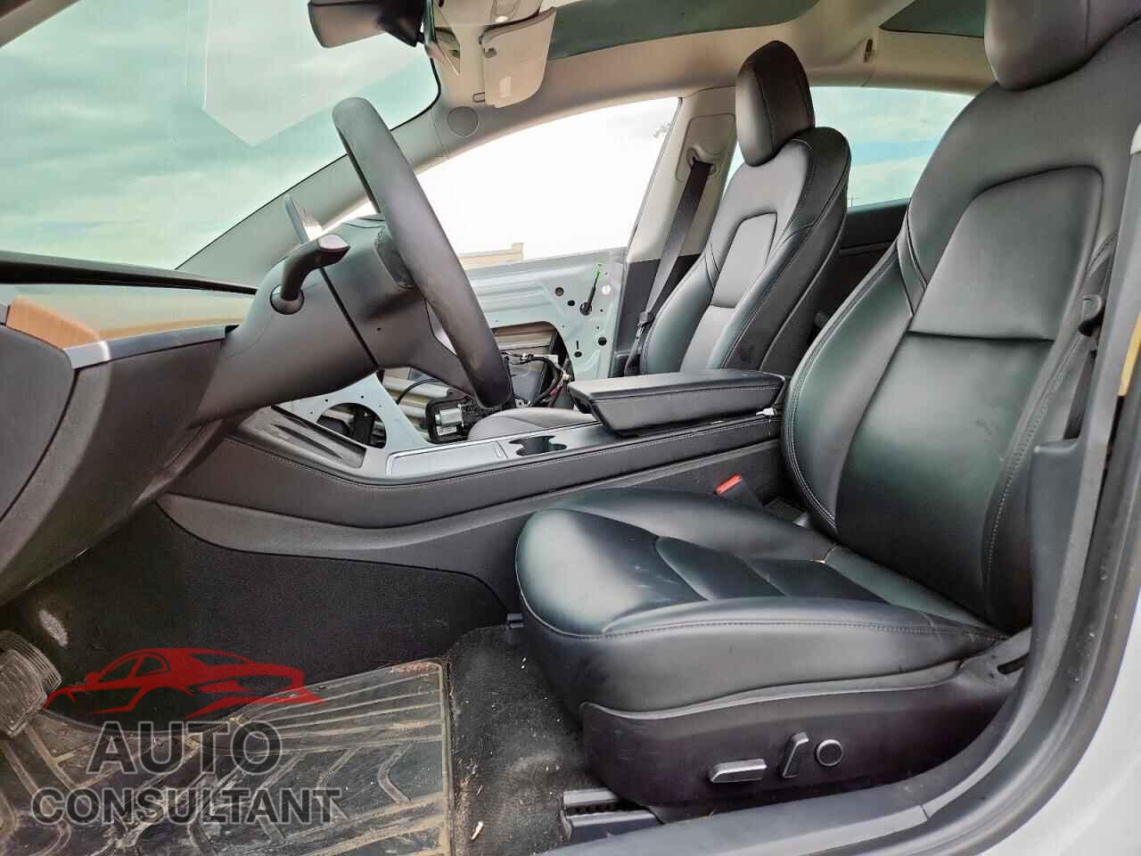 TESLA MODEL 3 2021 - 5YJ3E1EA0MF100225