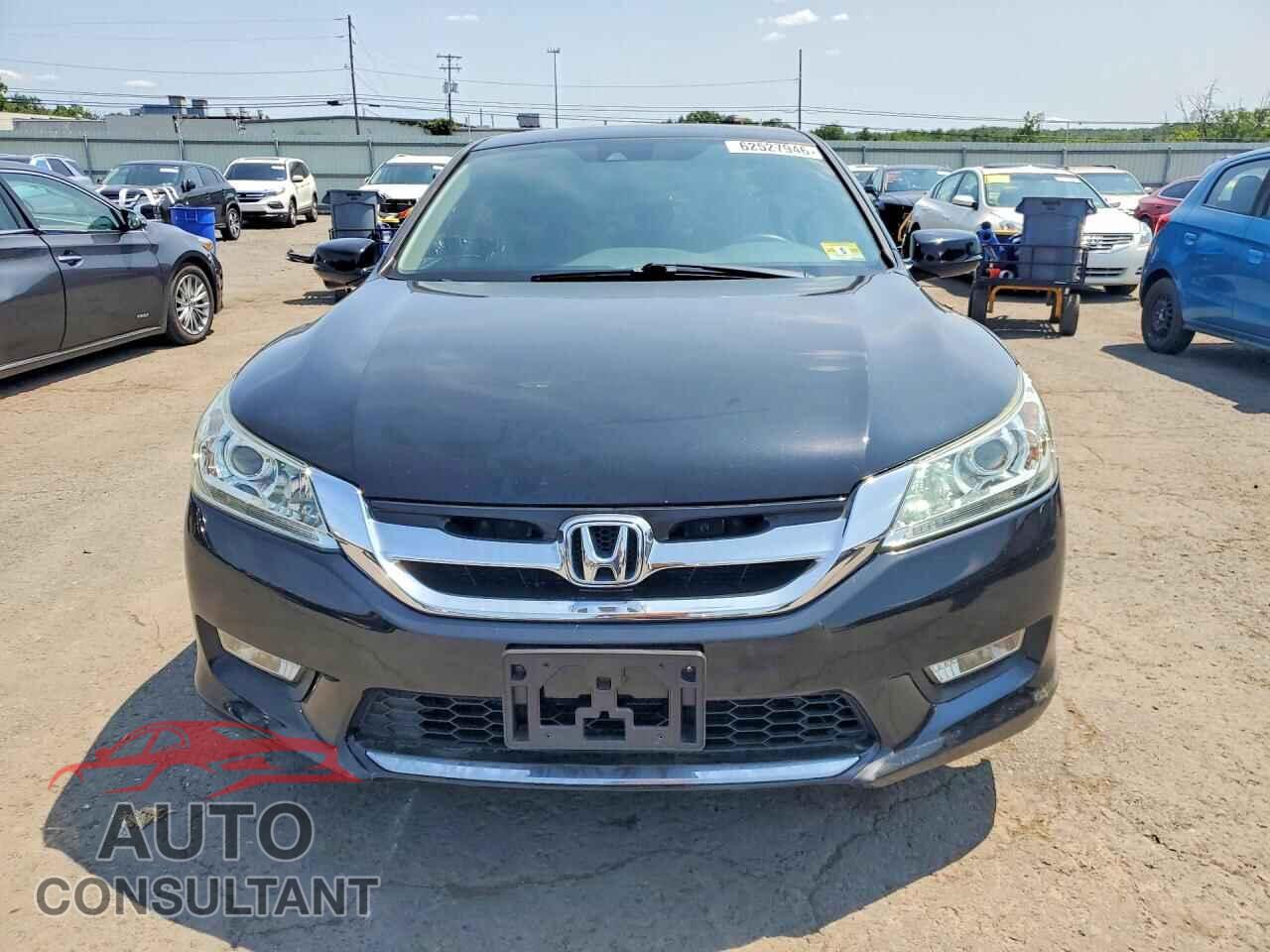 HONDA ACCORD 2015 - 1HGCR2F83FA187492