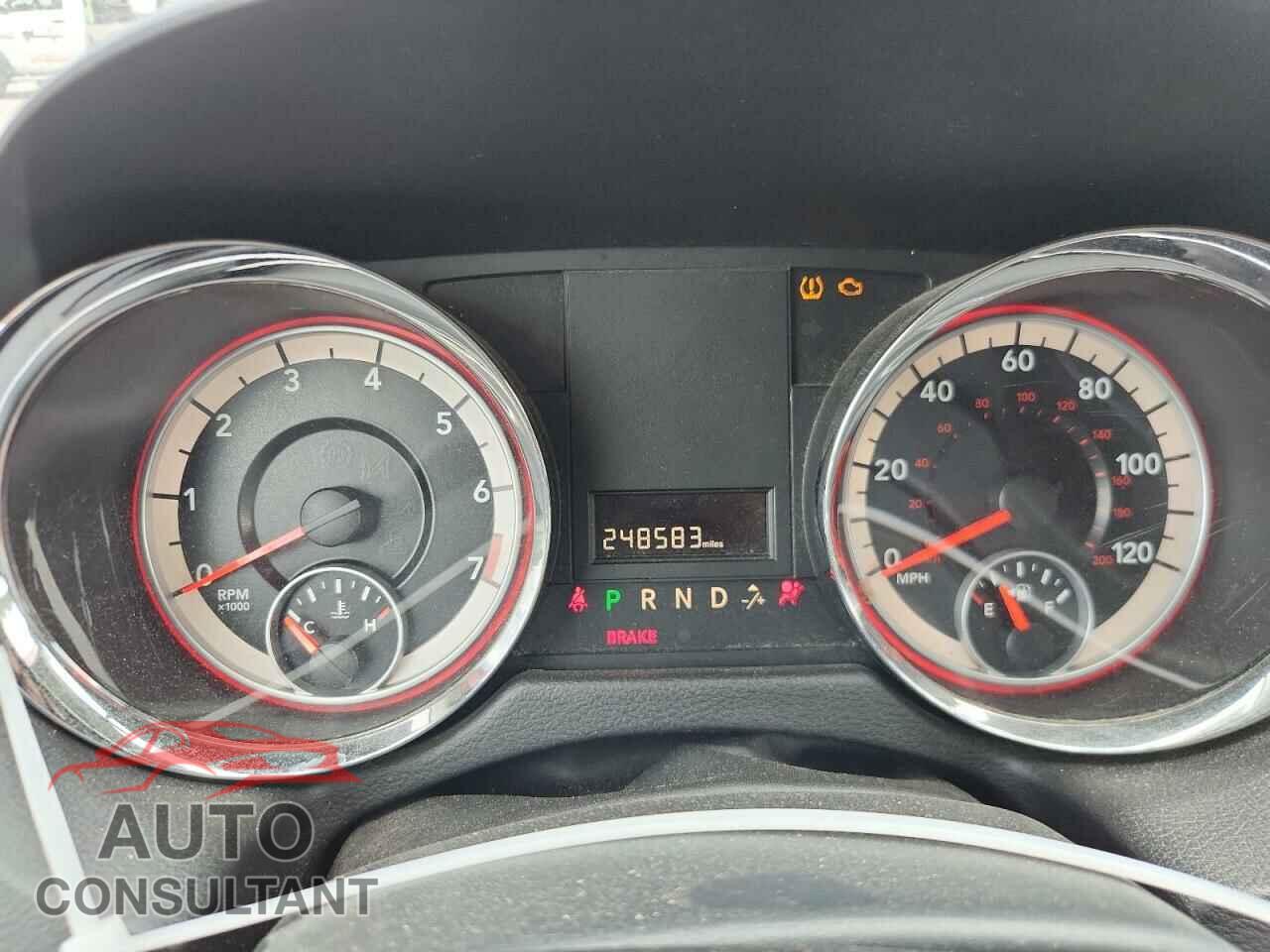 DODGE CARAVAN 2013 - 2C4RDGCG3DR800171