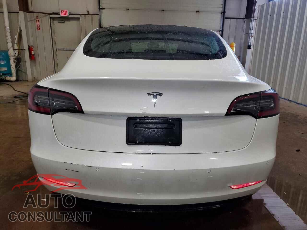 TESLA MODEL 3 2022 - 5YJ3E1EA6NF371114