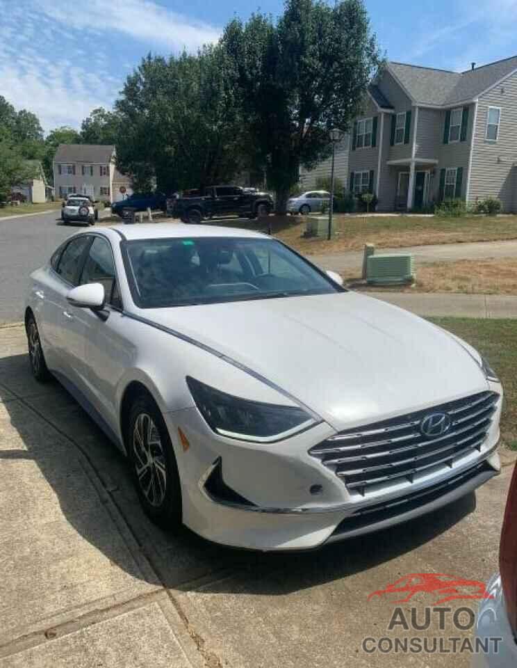 HYUNDAI SONATA 2021 - KMHL24JJ4MA035349