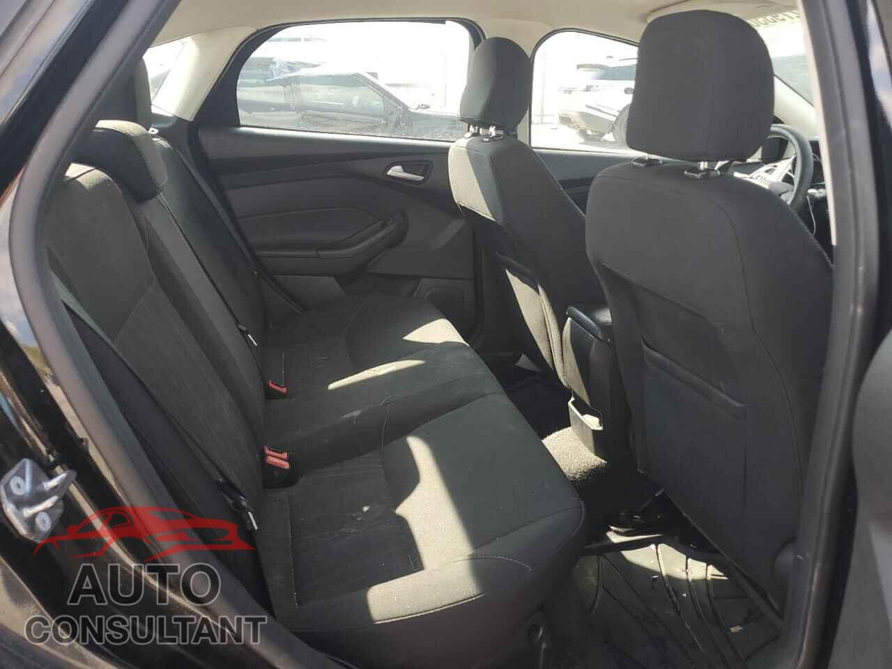 FORD FOCUS 2017 - 1FADP3F25HL293532