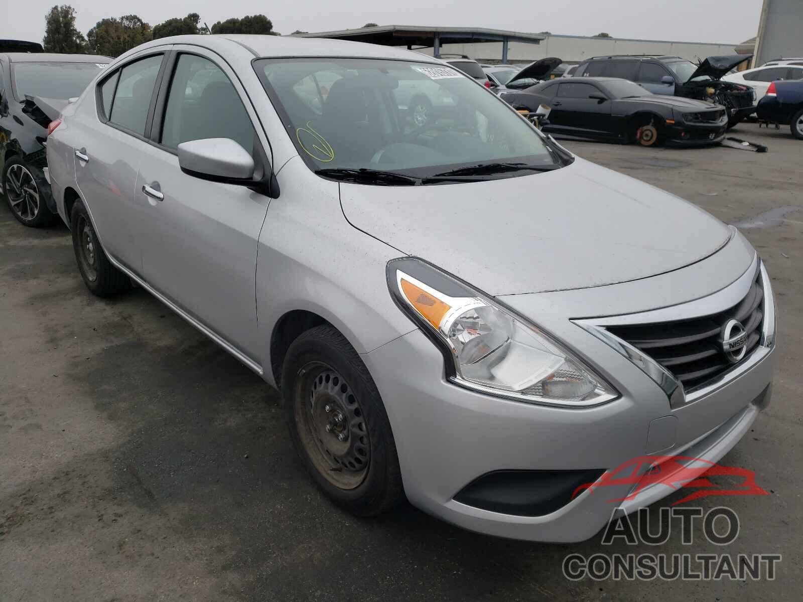 NISSAN VERSA 2019 - 3N1CN7AP8KL861258