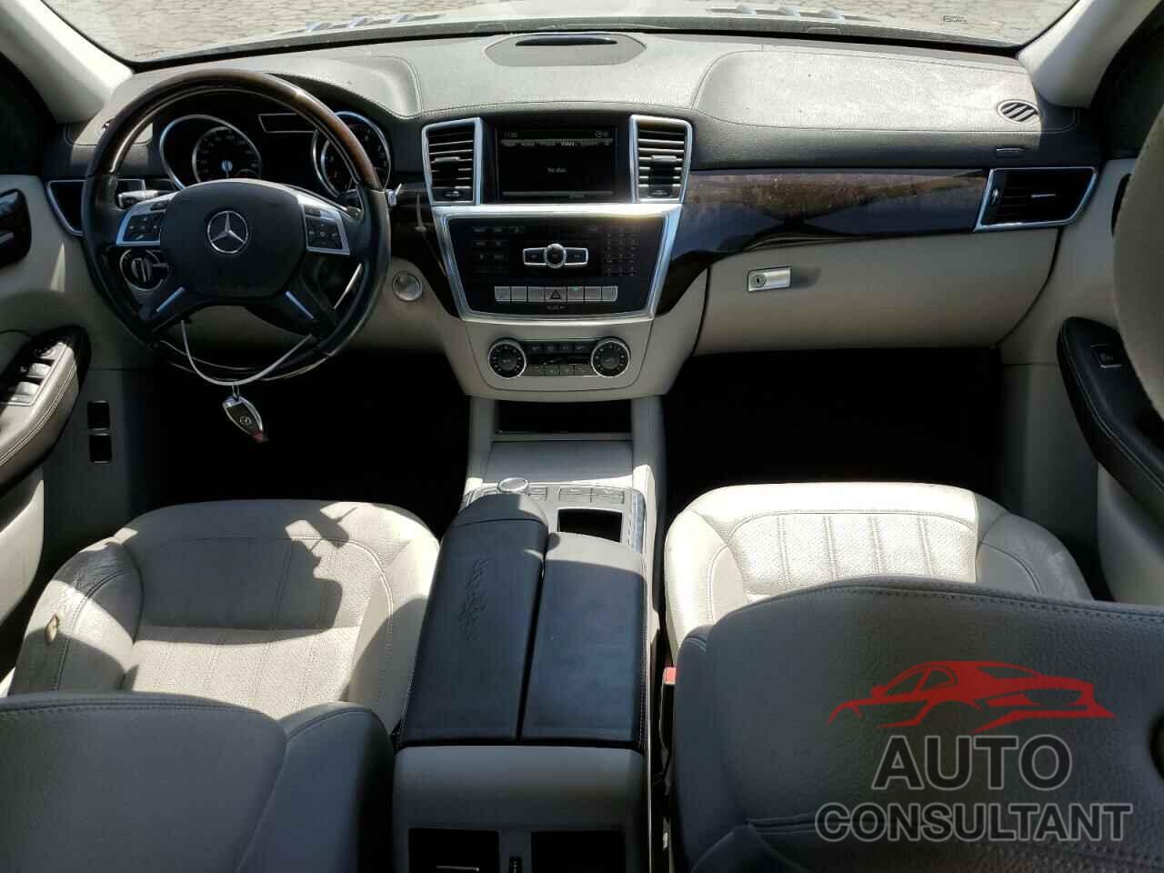 MERCEDES-BENZ GL-CLASS 2015 - 4JGDF6EE6FA496119