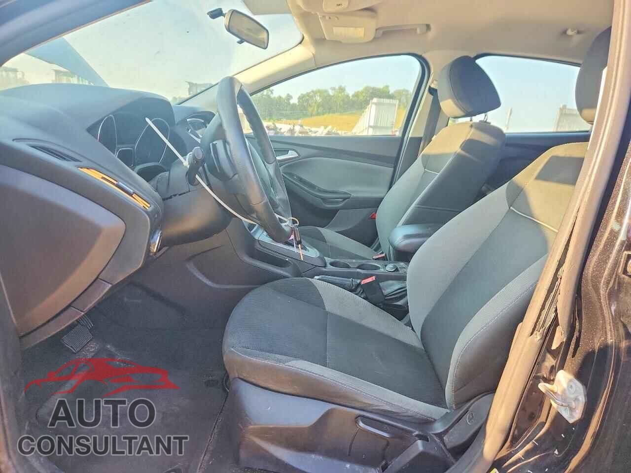 FORD FOCUS 2014 - 1FADP3F29EL295117
