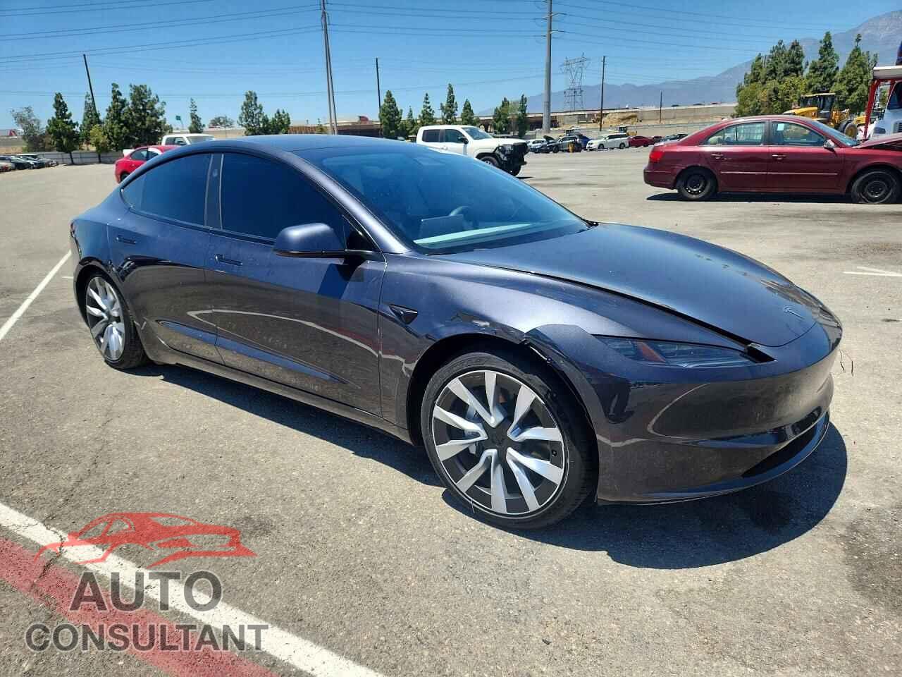 TESLA MODEL 3 2024 - 5YJ3E1EA2RF771550