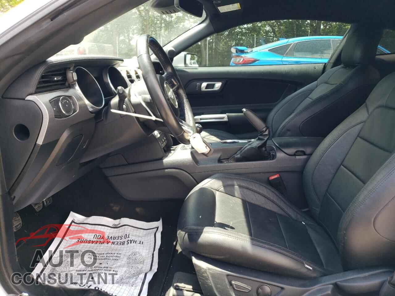 FORD MUSTANG 2021 - 1FA6P8CF3M5149585