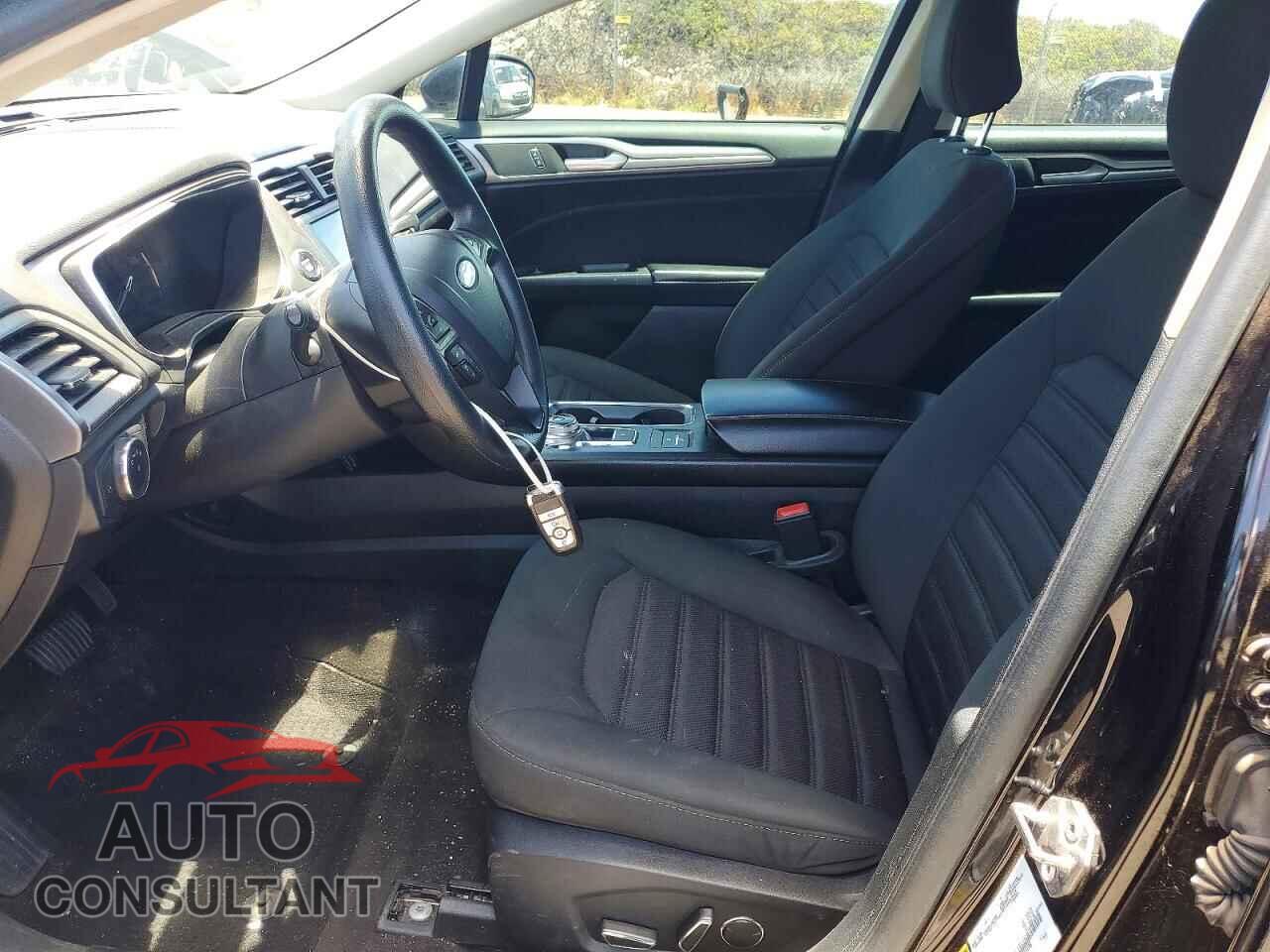FORD FUSION 2020 - 3FA6P0LU3LR225138