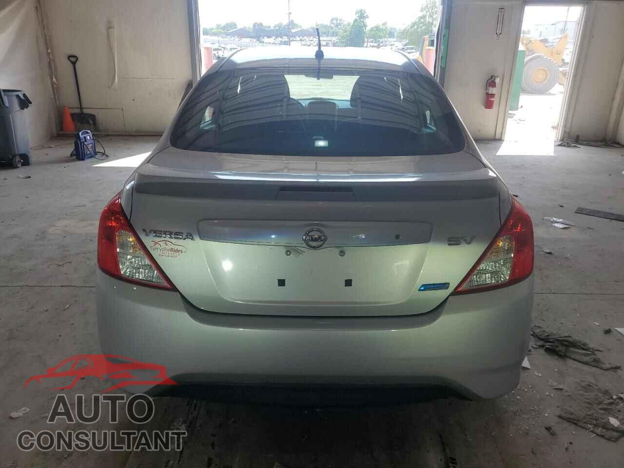 NISSAN VERSA 2015 - 3N1CN7AP1FL825871