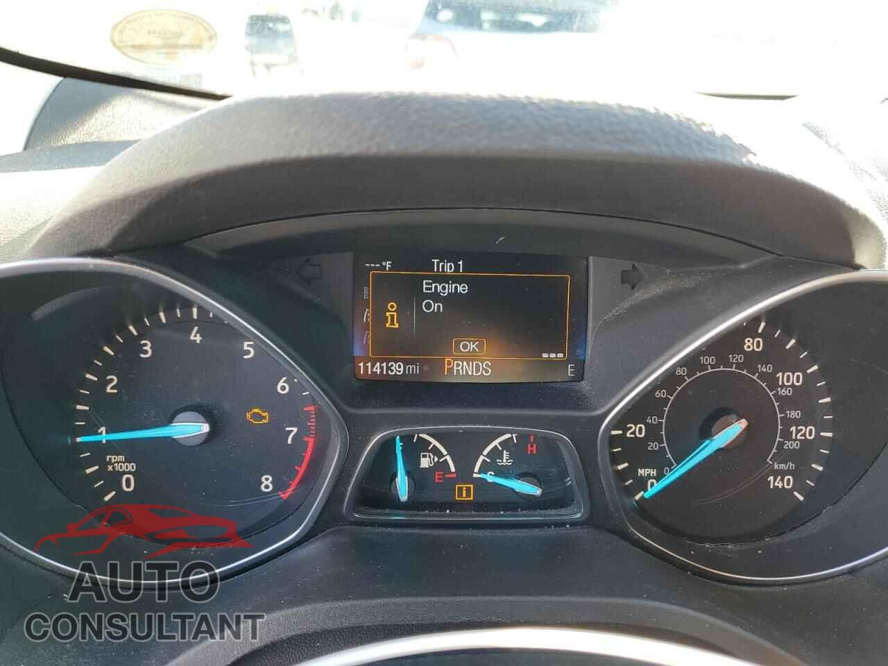 FORD ESCAPE 2017 - 1FMCU9G92HUB80365