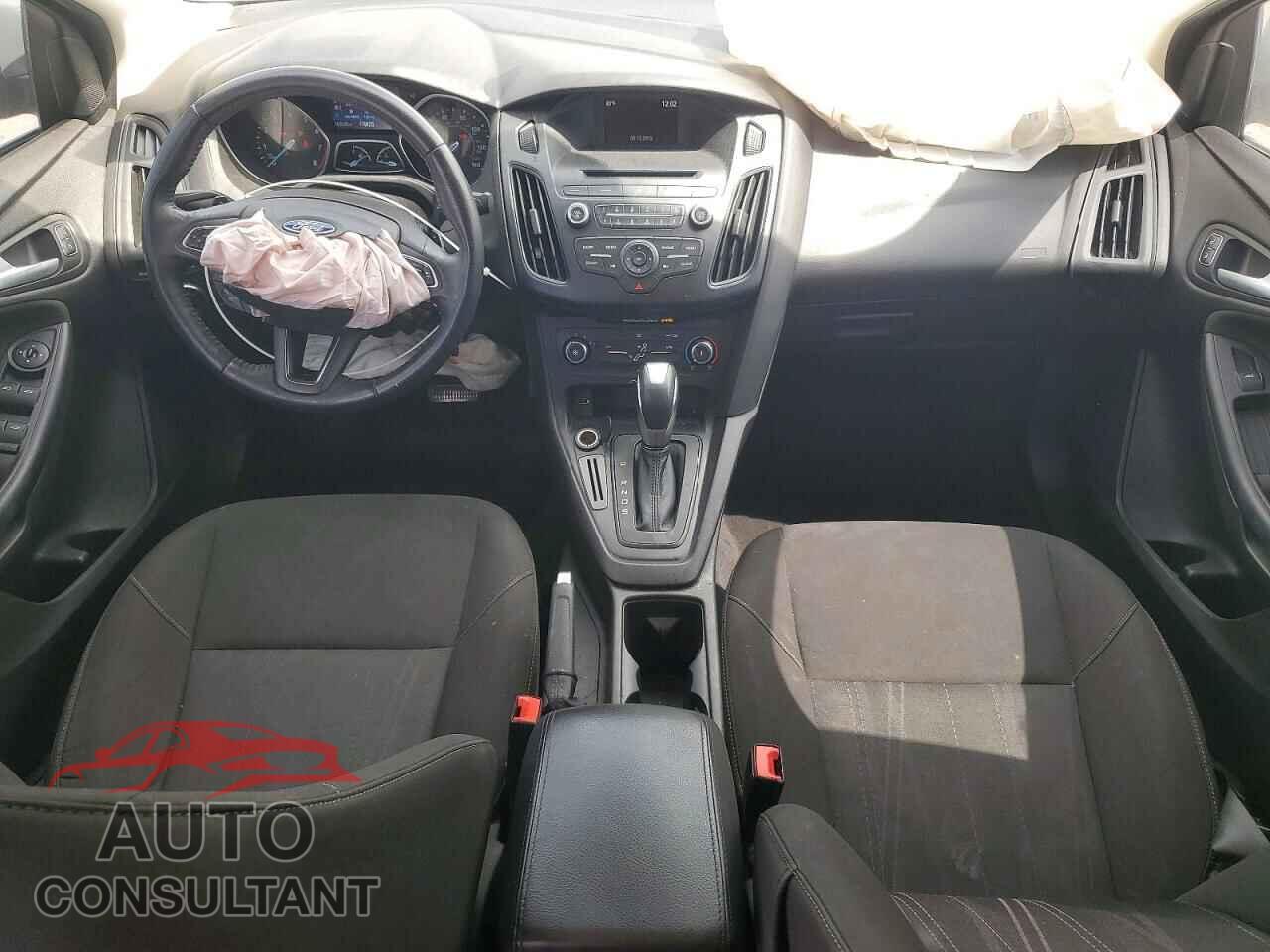 FORD FOCUS 2015 - 1FADP3F29FL347203