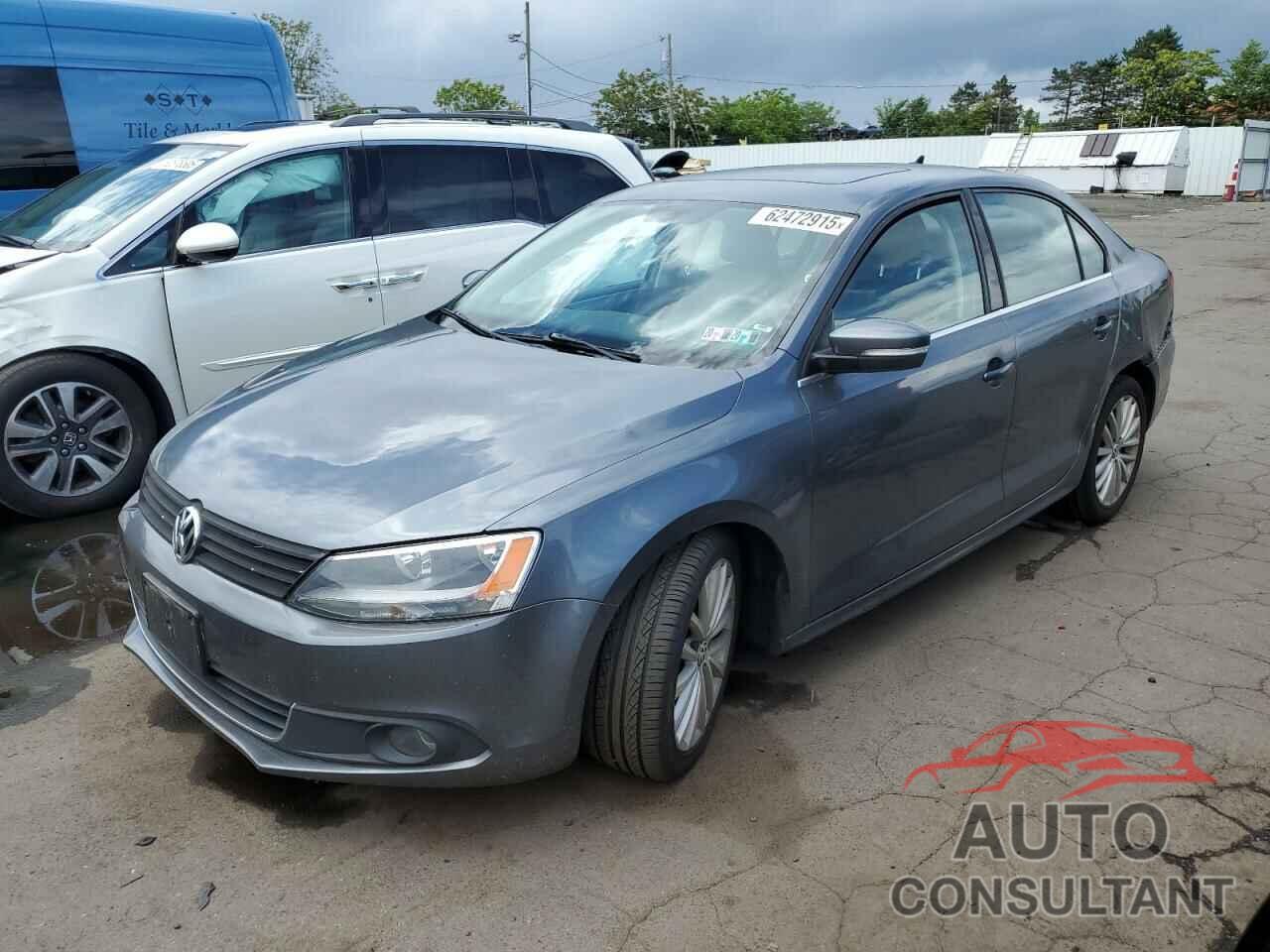 VOLKSWAGEN JETTA 2011 - 3VWLZ7AJ5BM303873