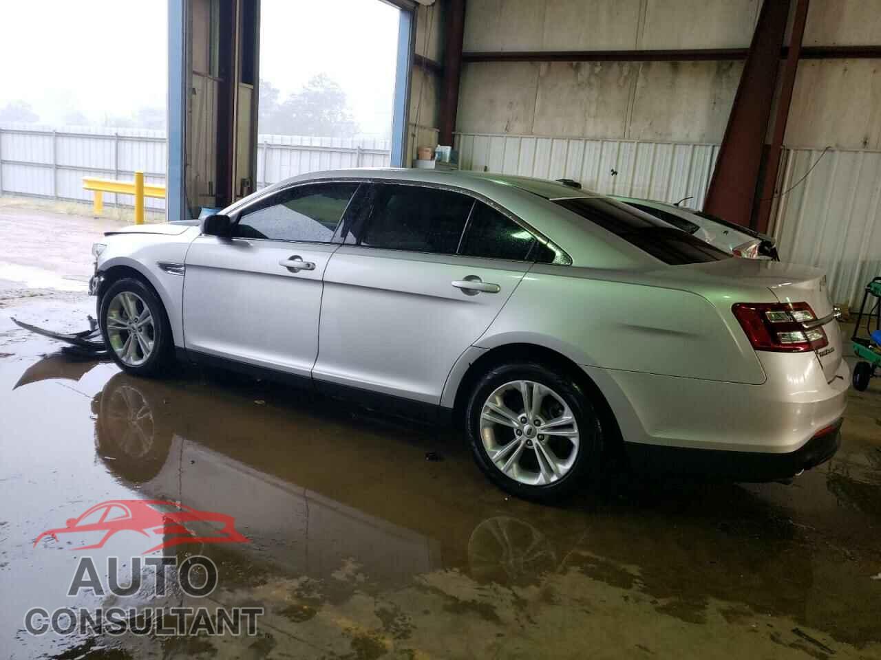 FORD TAURUS 2018 - 1FAHP2D83JG141279