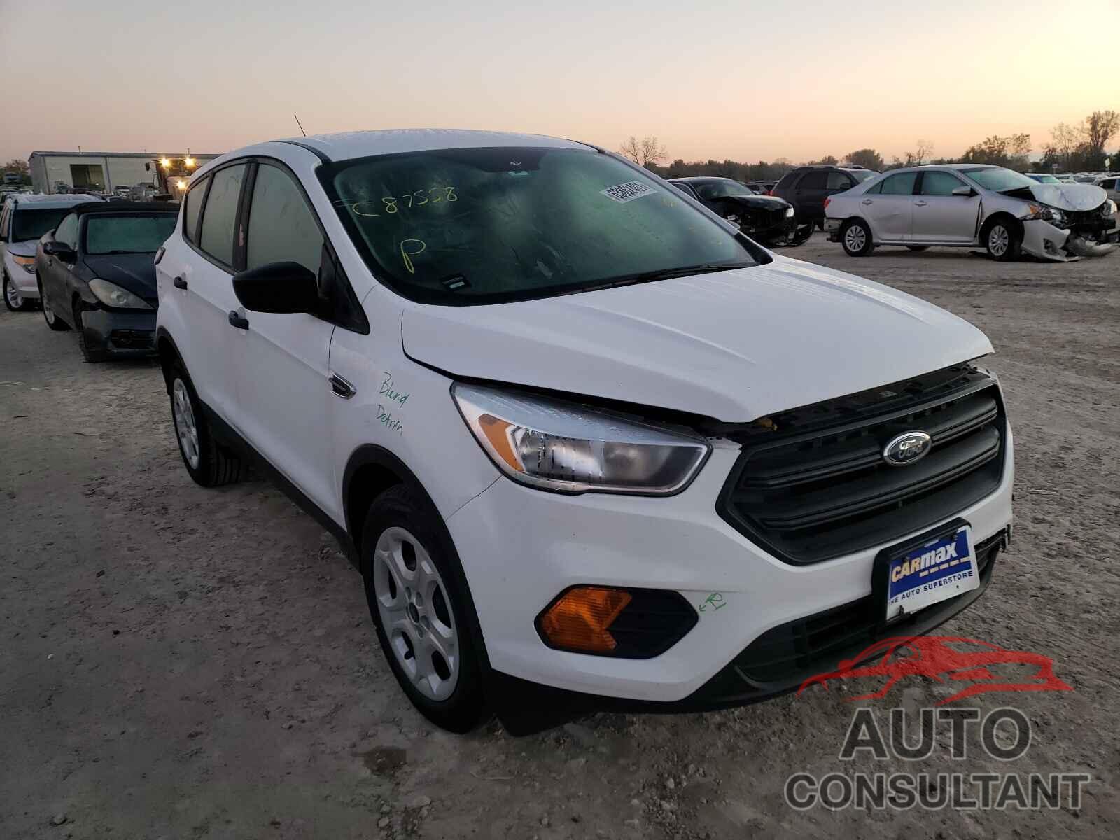 FORD ESCAPE 2017 - 1FMCU0F76HUC87558