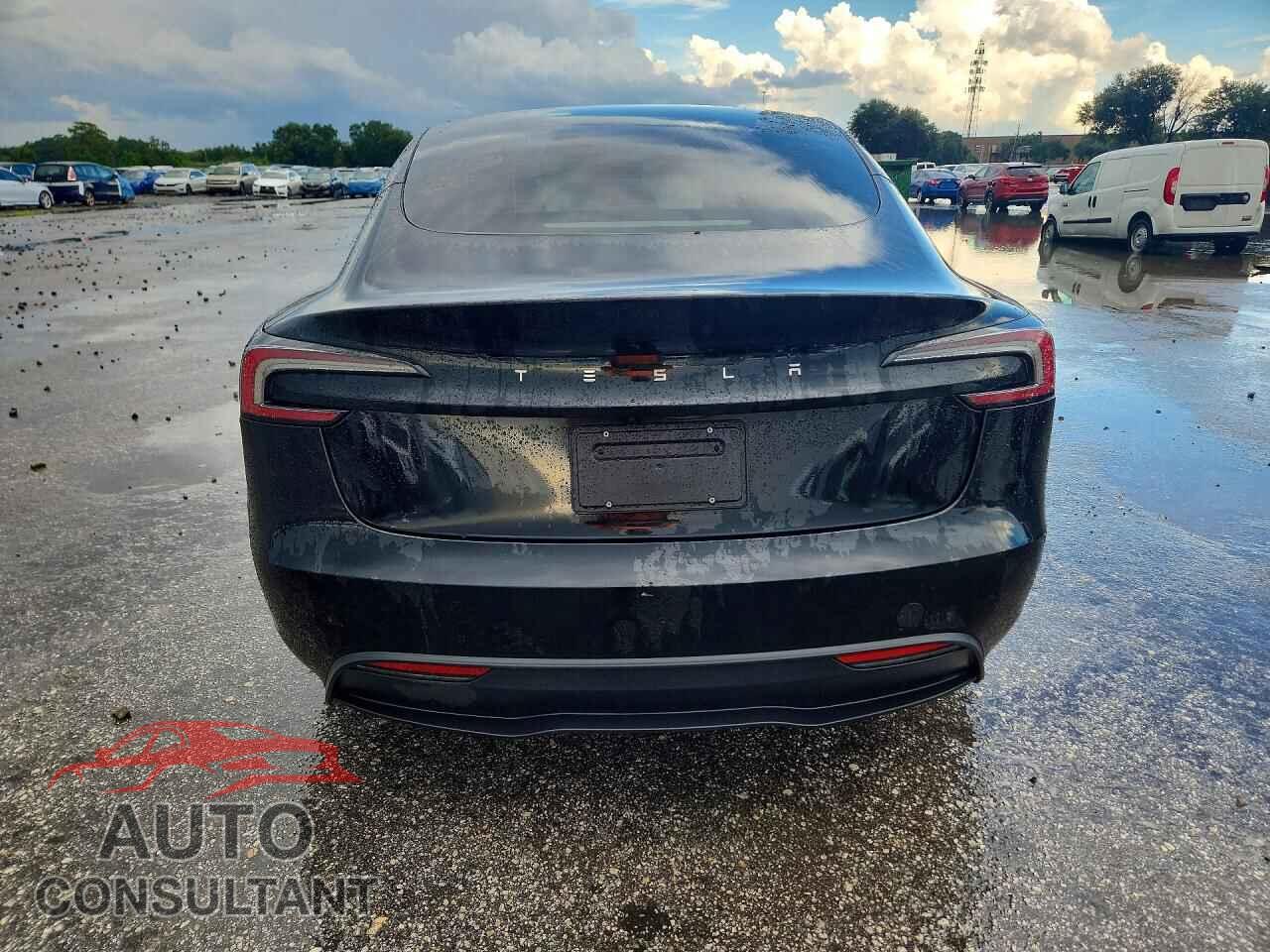 TESLA MODEL 3 2025 - 5YJ3E1EA3SF977868