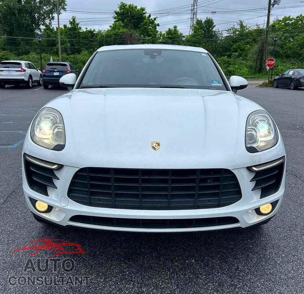 PORSCHE MACAN 2017 - WP1AB2A54HLB16475