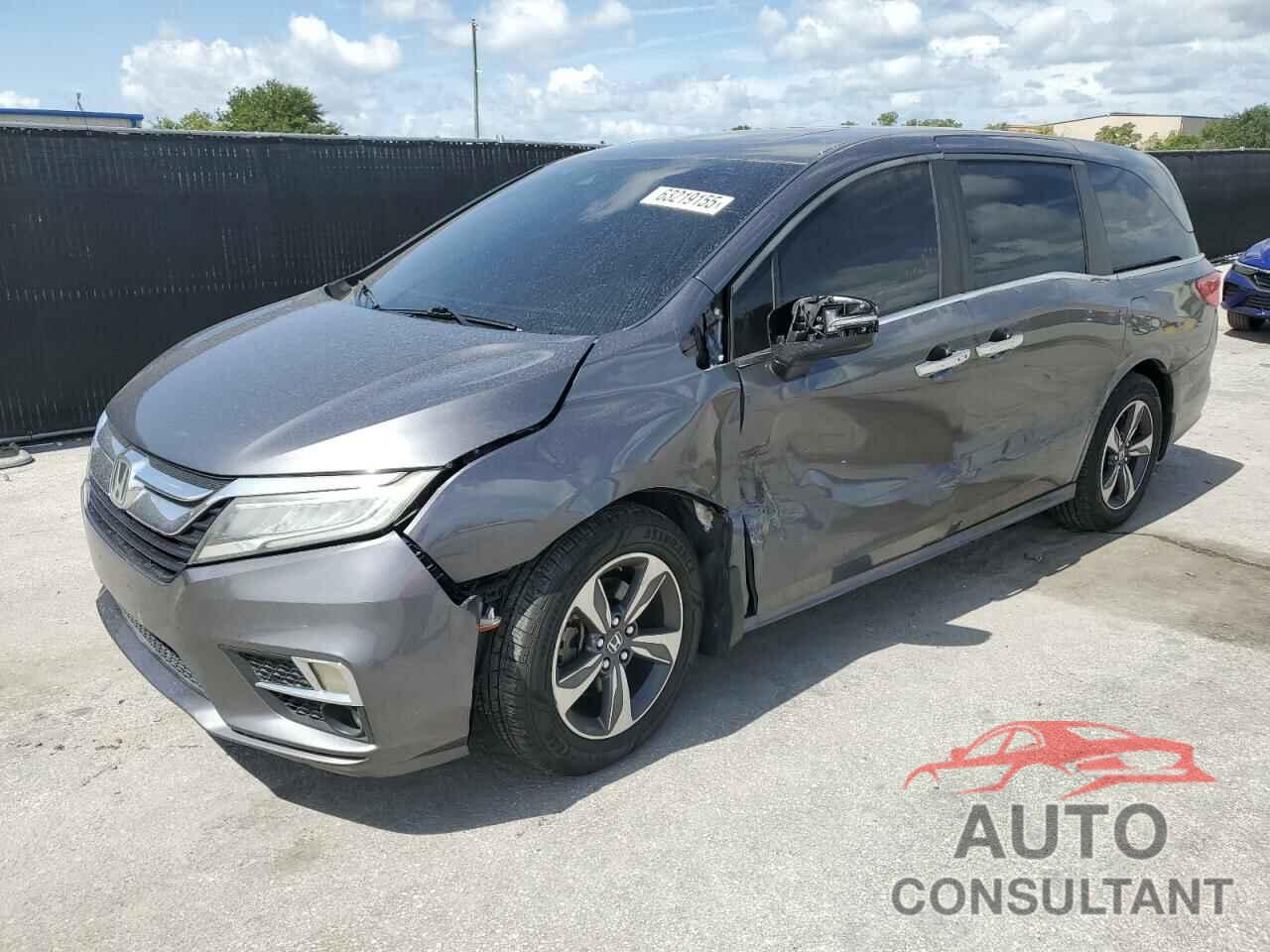 HONDA ODYSSEY 2018 - 5FNRL6H83JB044315