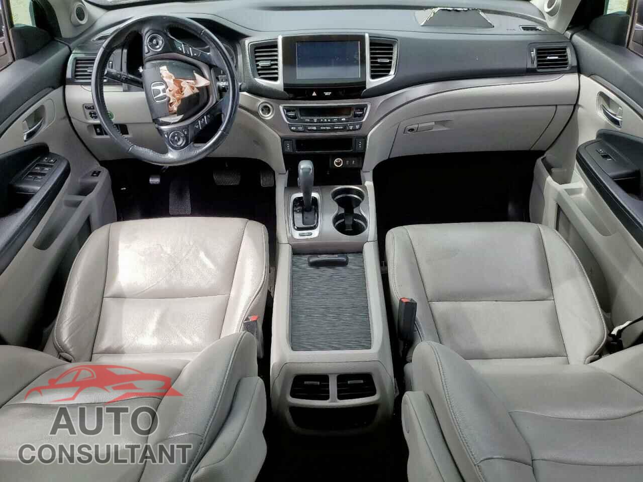 HONDA PILOT 2017 - 5FNYF5H50HB003380