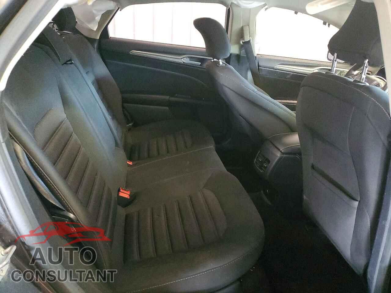 FORD FUSION 2017 - 3FA6P0H79HR199400