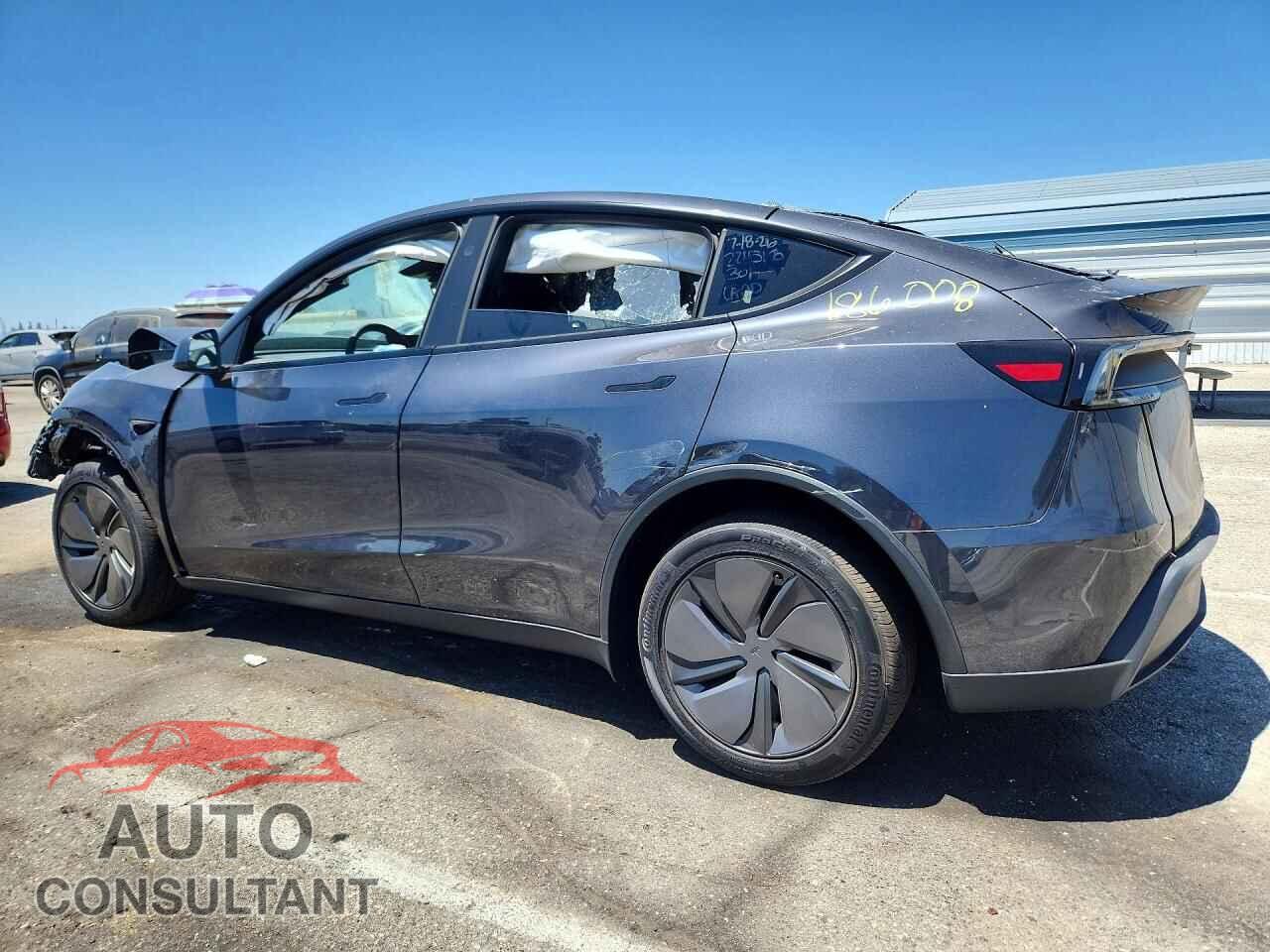 TESLA MODEL Y 2026 - 7SAYGDED6TF664359