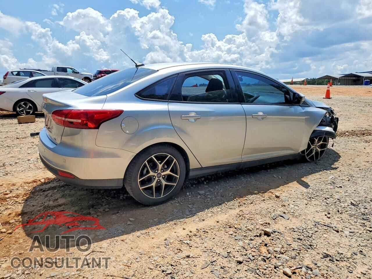 FORD FOCUS 2017 - 1FADP3H29HL252172