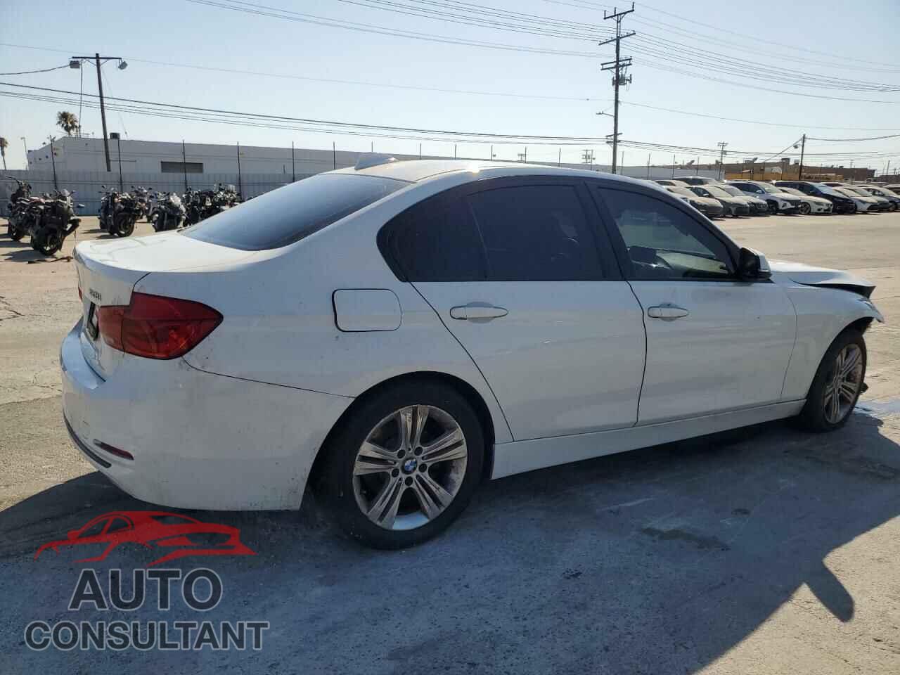 BMW 3 SERIES 2016 - WBA8E9G50GNU30292