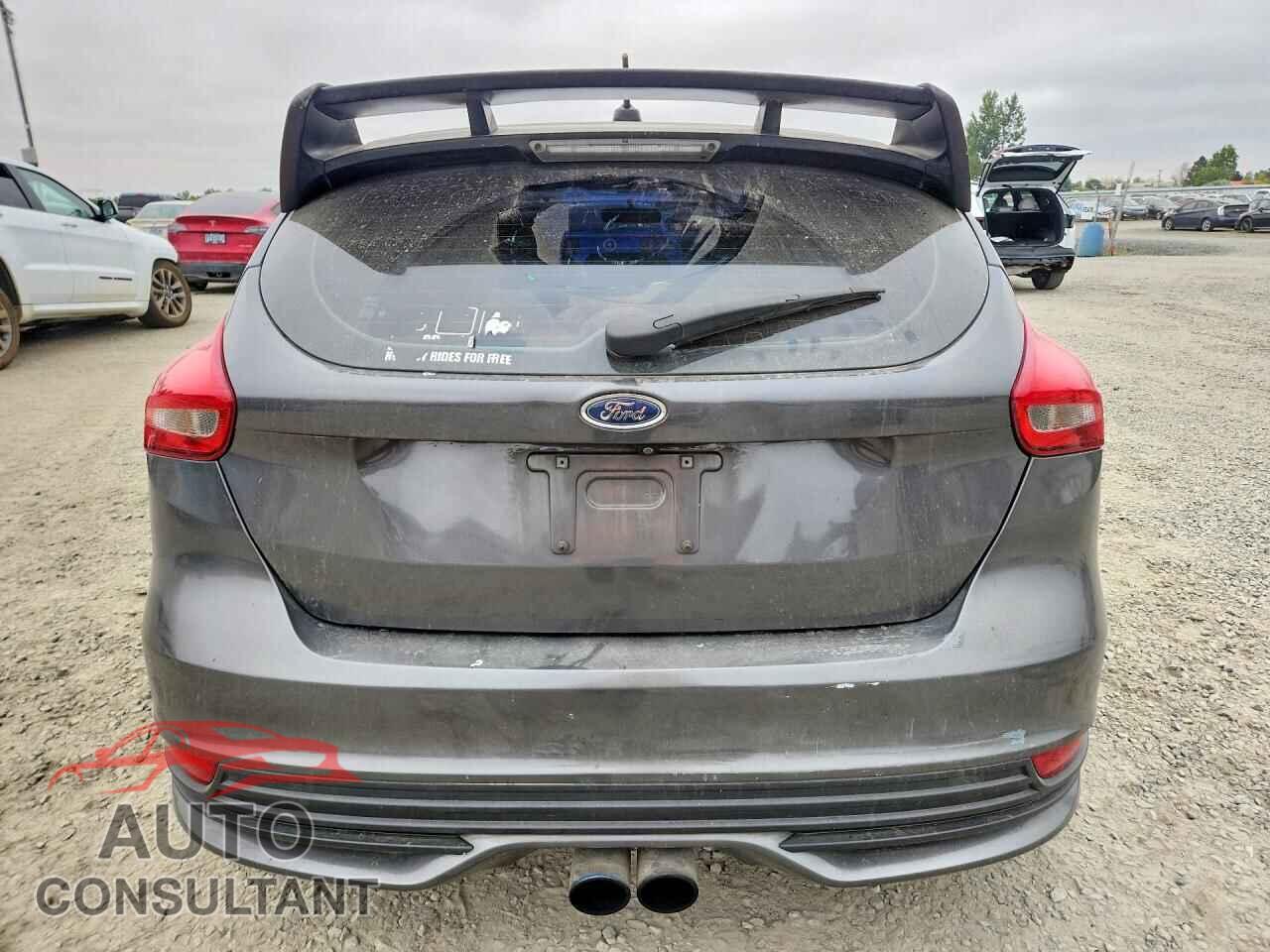 FORD FOCUS 2017 - 1FADP3L9XHL292832