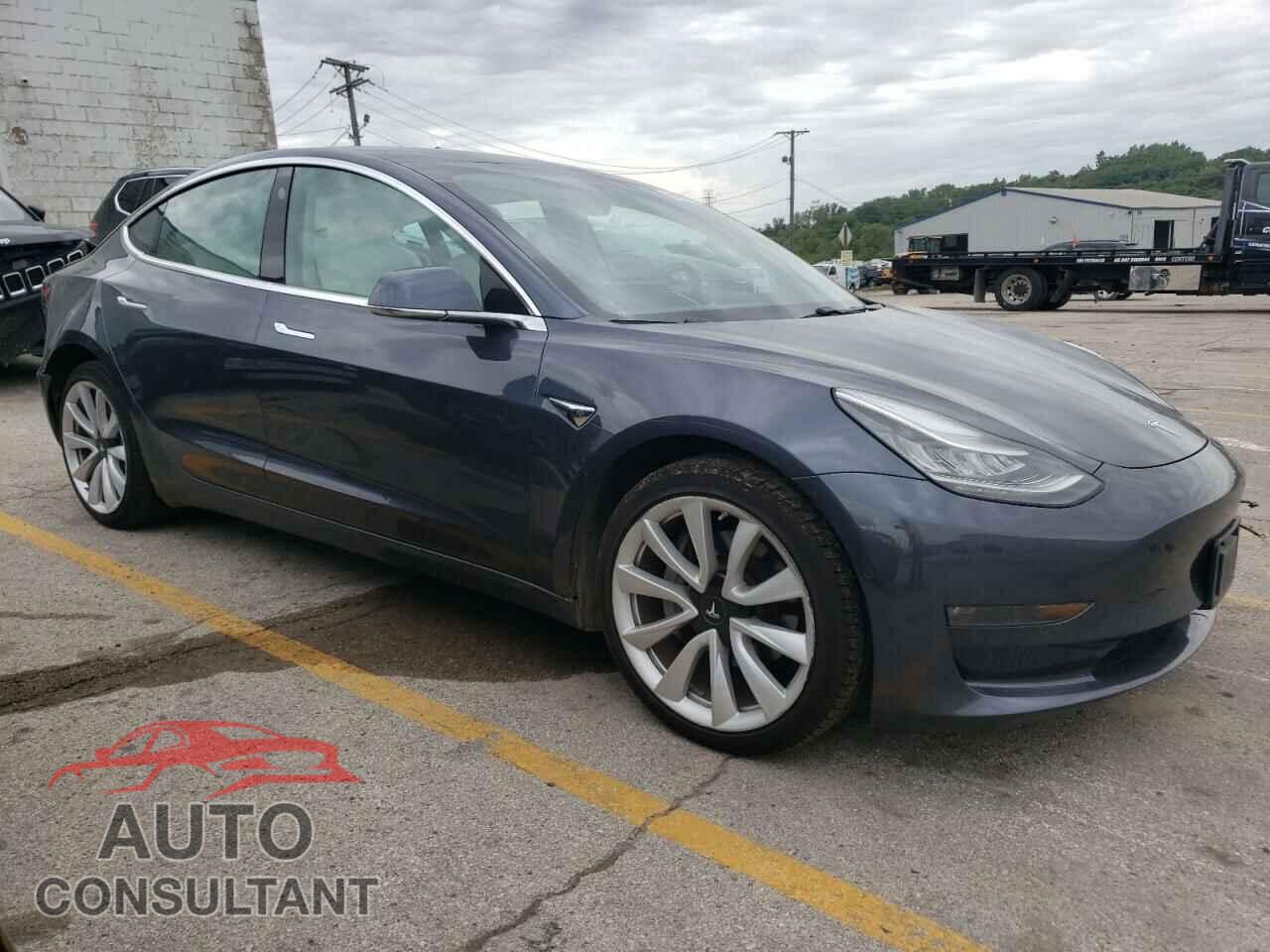 TESLA MODEL 3 2019 - 5YJ3E1EB4KF450771