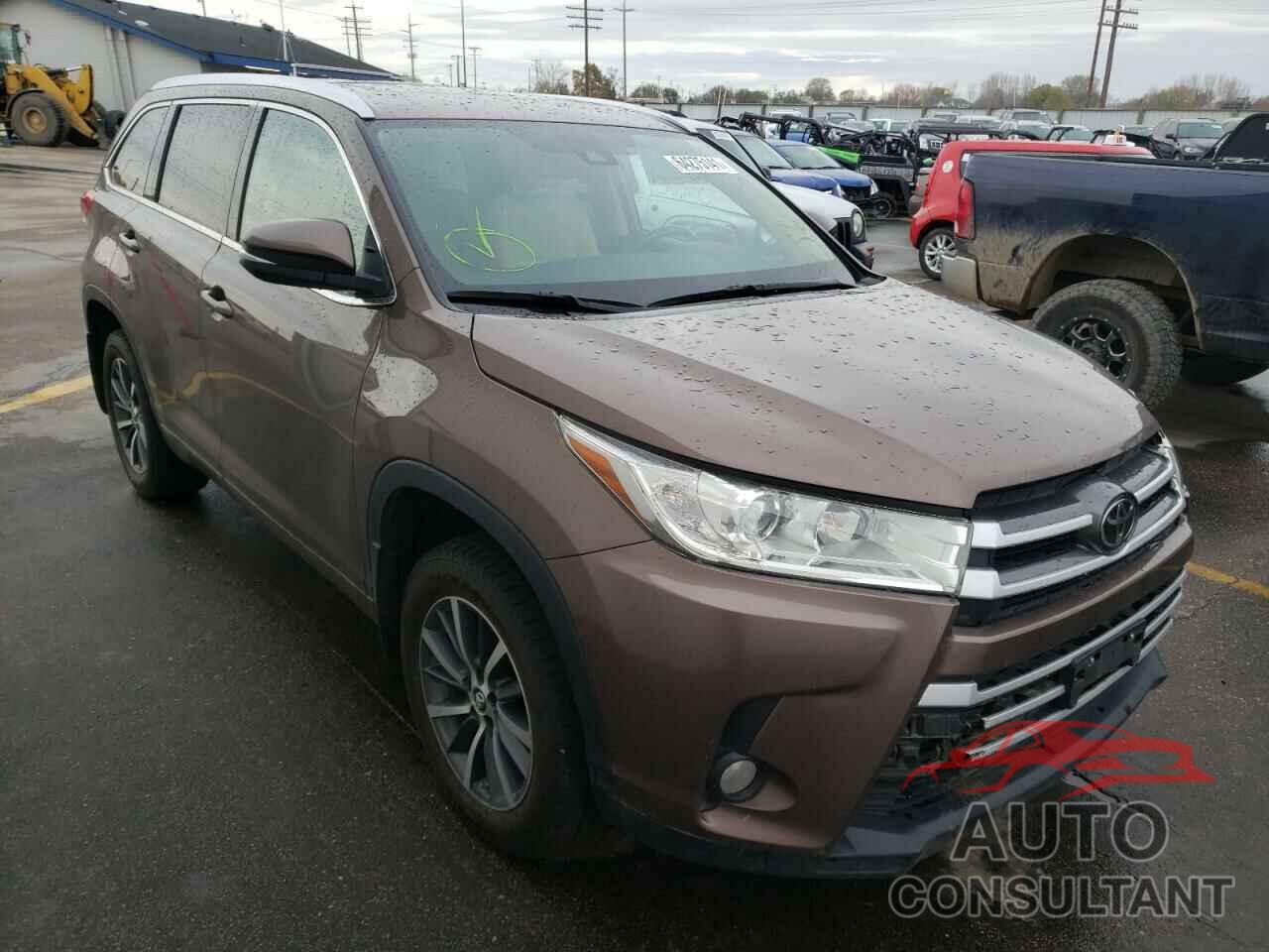 TOYOTA HIGHLANDER 2018 - 5TDJZRFHXJS498489