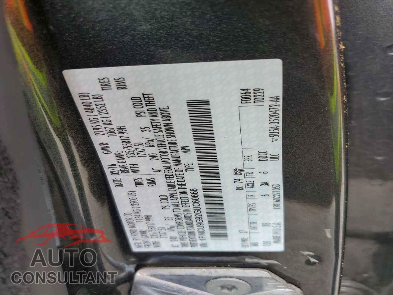 FORD ESCAPE 2016 - 1FMCU9G92GUC60666