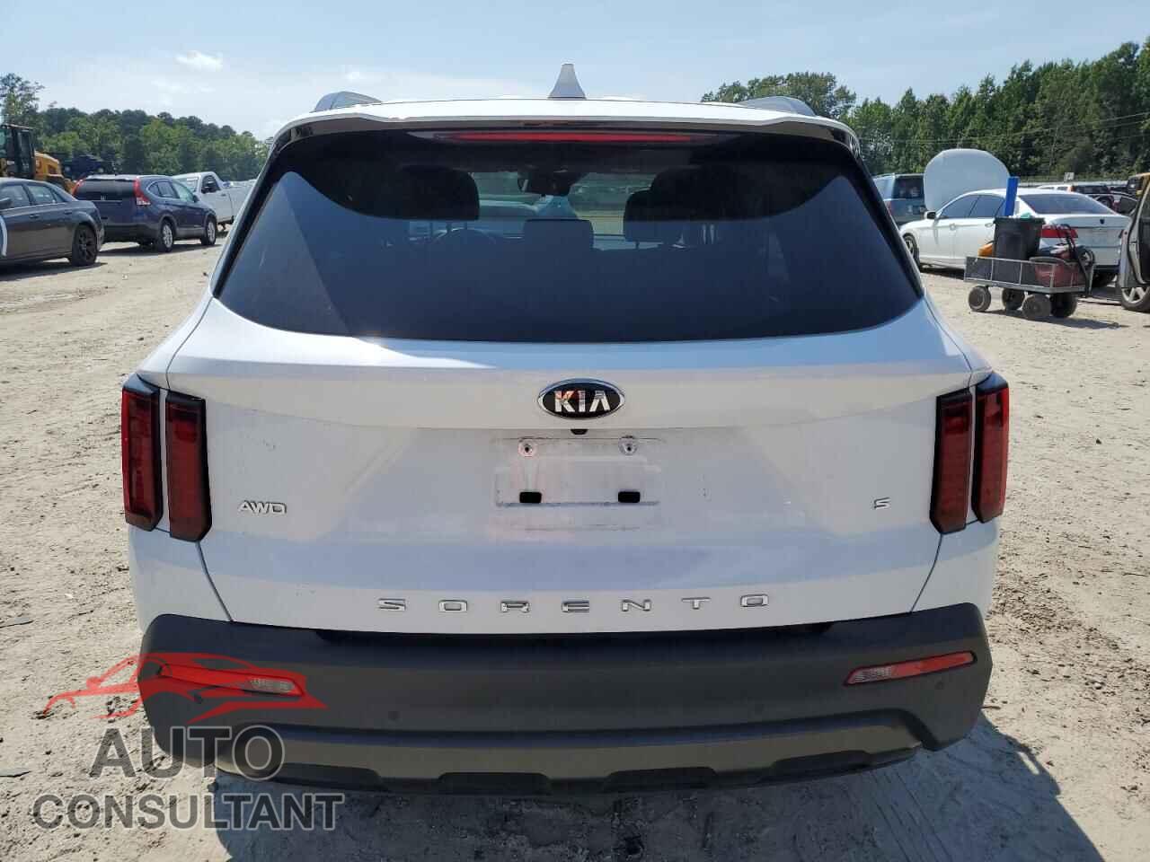 KIA SORENTO 2021 - 5XYRLDLC6MG006641