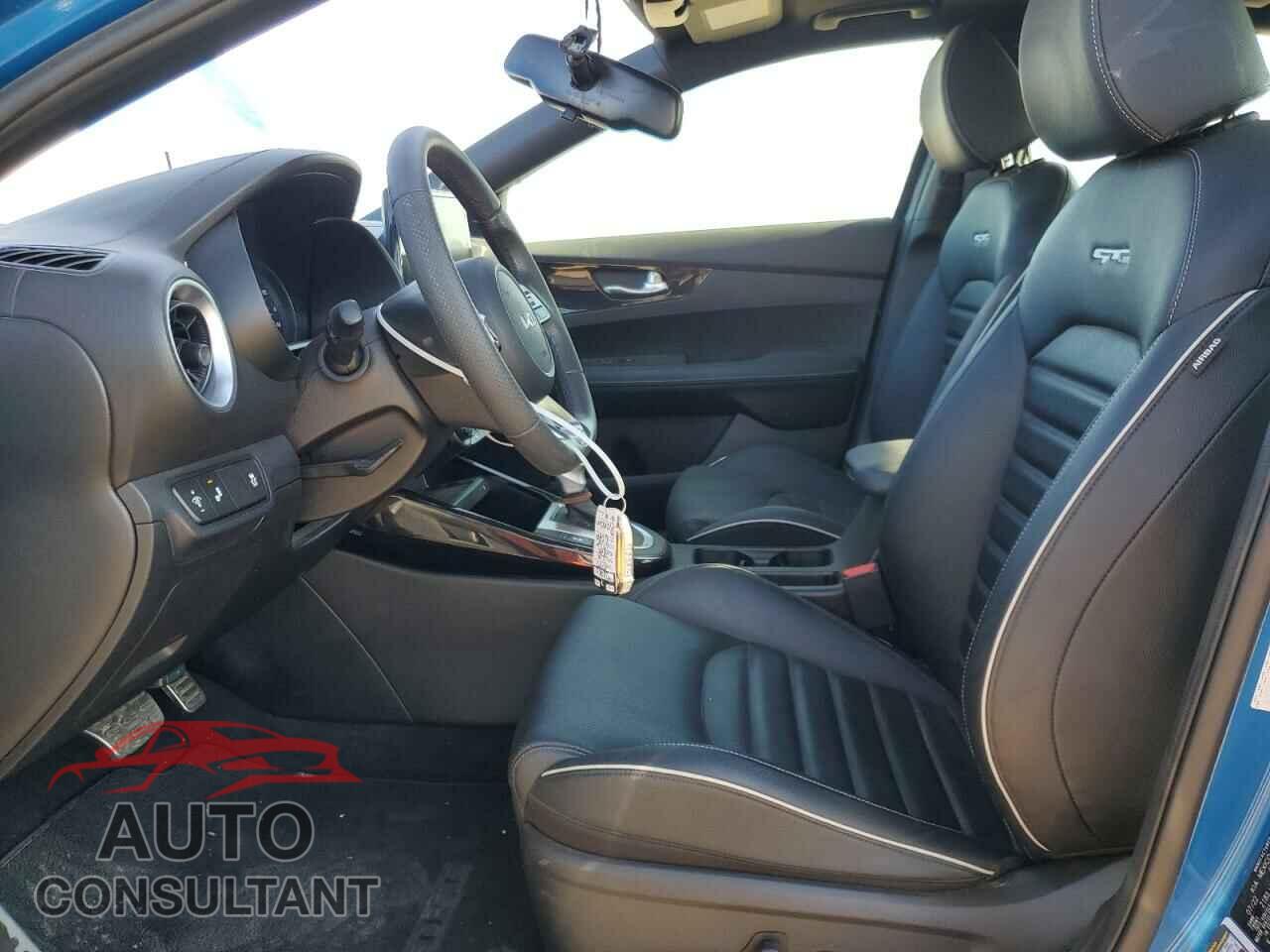 KIA FORTE 2023 - 3KPF54AD6PE521309