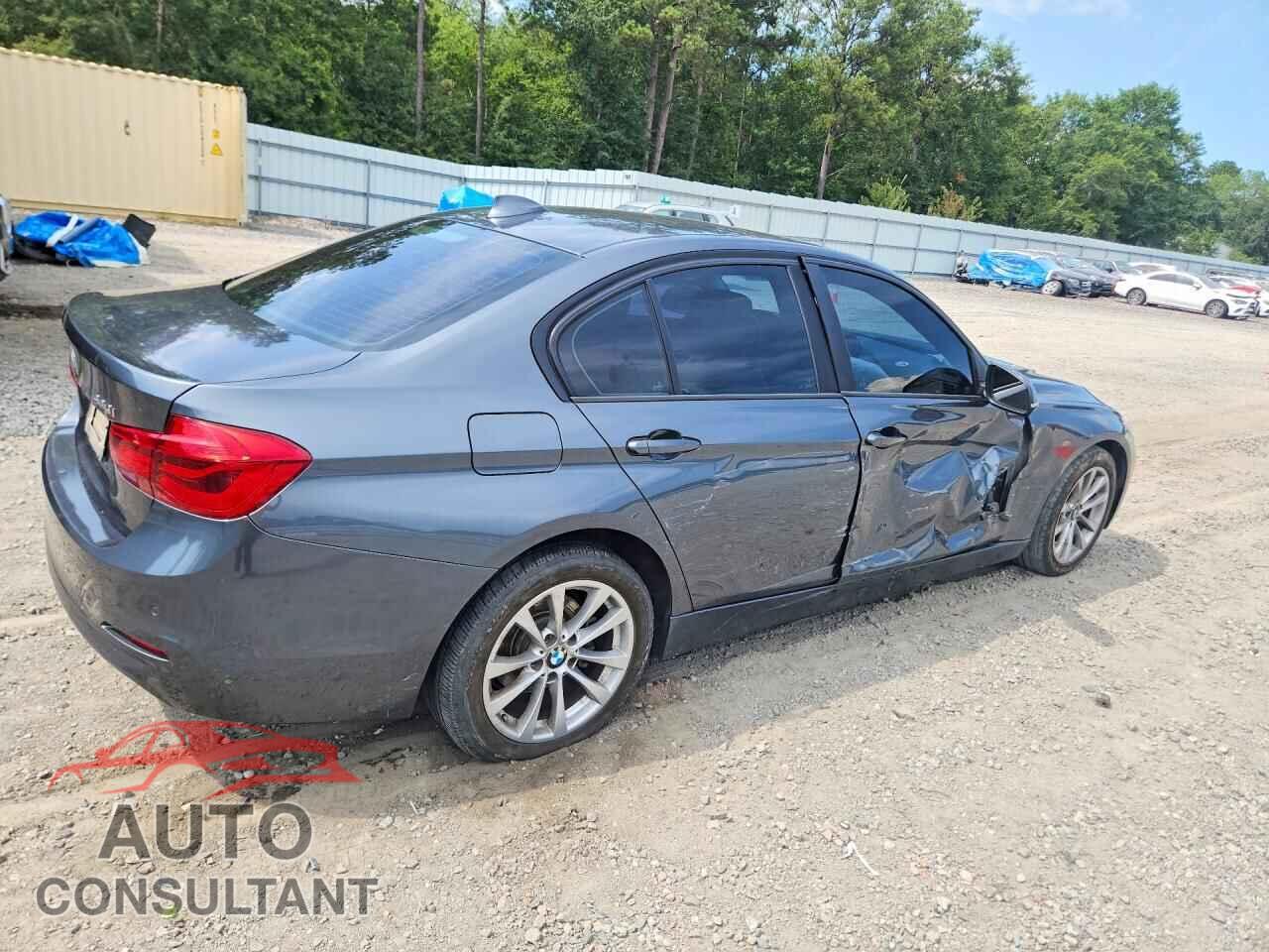 BMW 3 SERIES 2016 - WBA8E1G52GNT35525